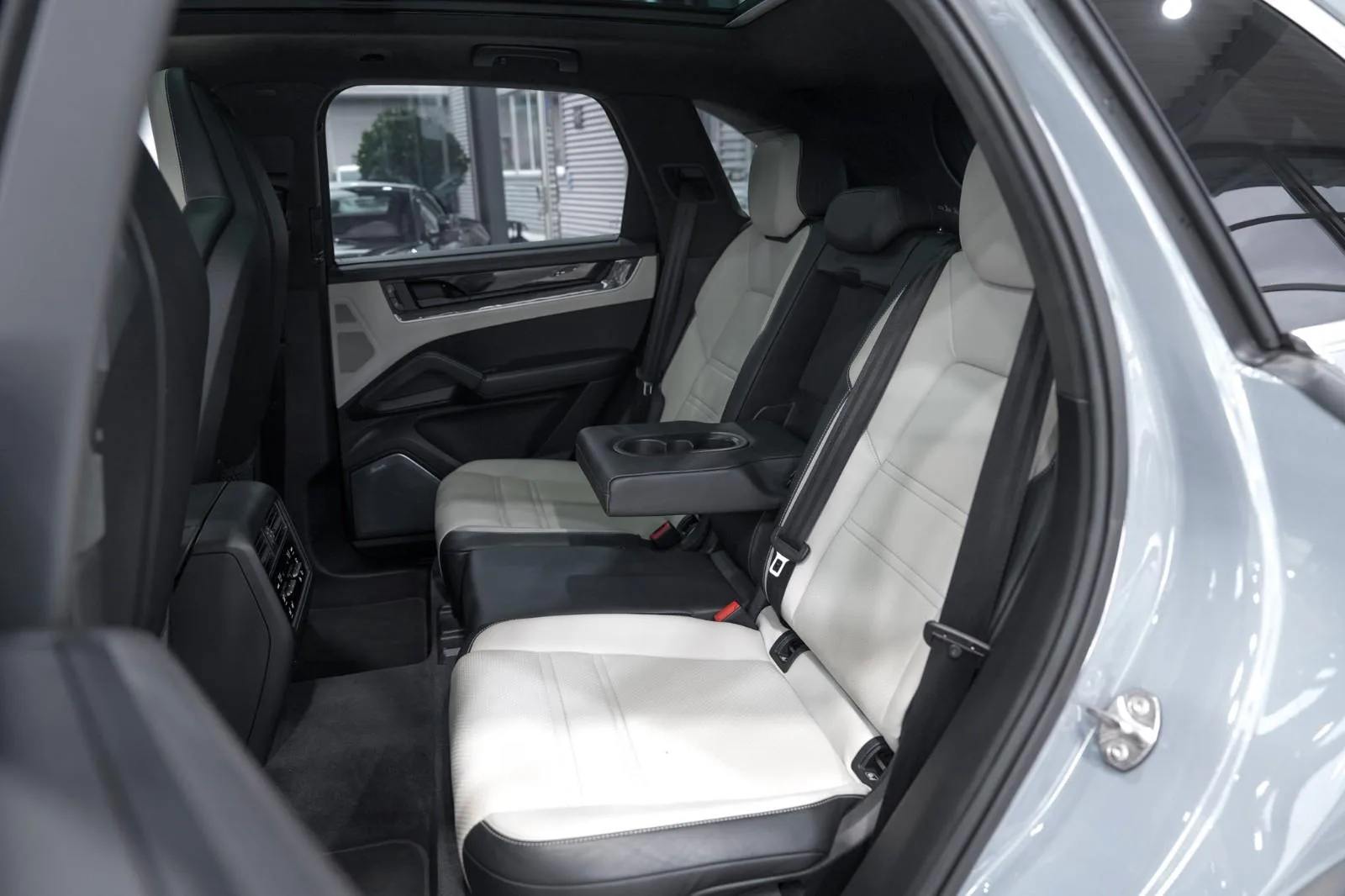 2023 Porsche Cayenne S, 20/30