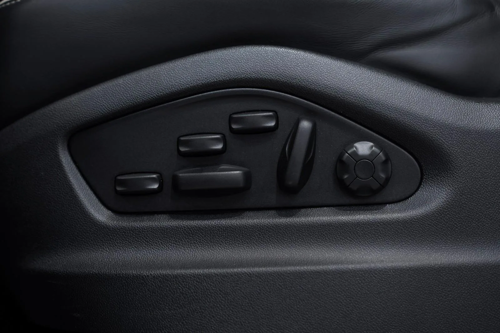2023 Porsche Cayenne S, 21/30