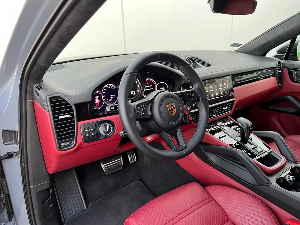 2023 Porsche Cayenne Turbo GT, 8/20