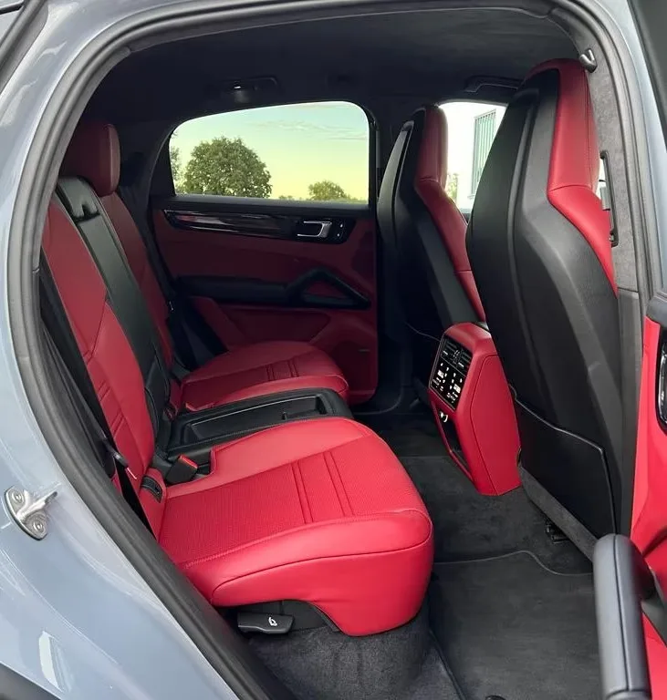 2023 Porsche Cayenne Turbo GT, 17/20