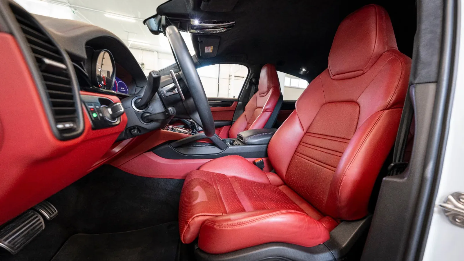 2023 Porsche Cayenne Turbo GT, 11/13