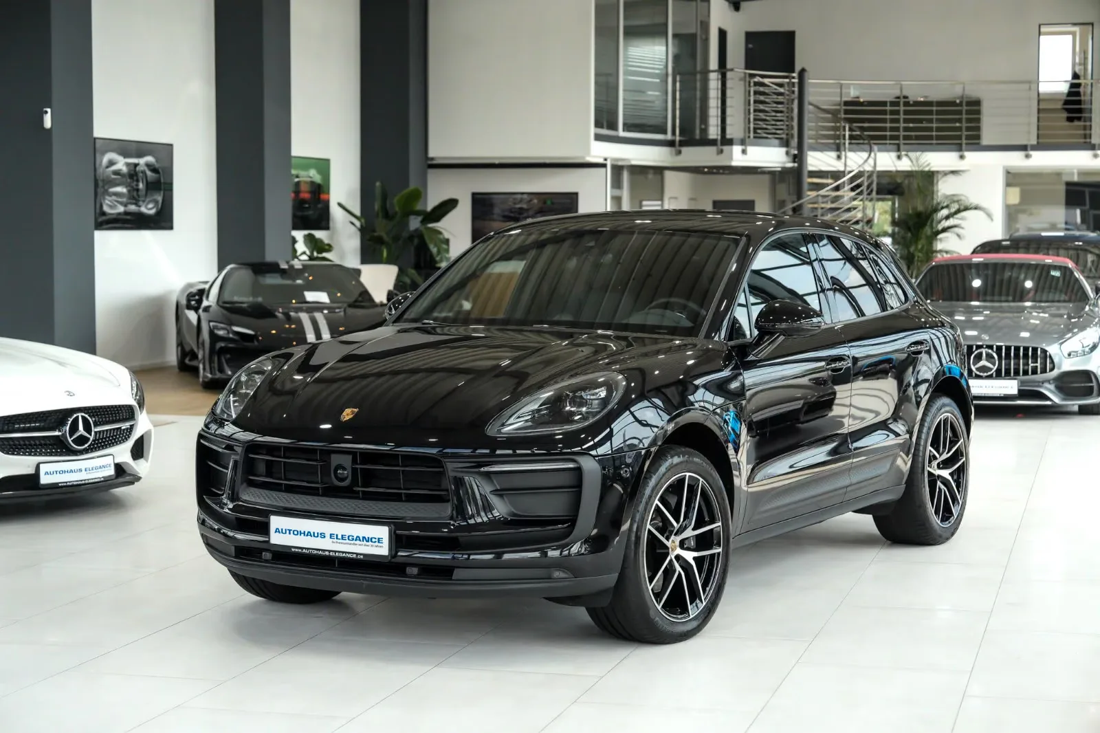 2023 Porsche Macan, 7/30