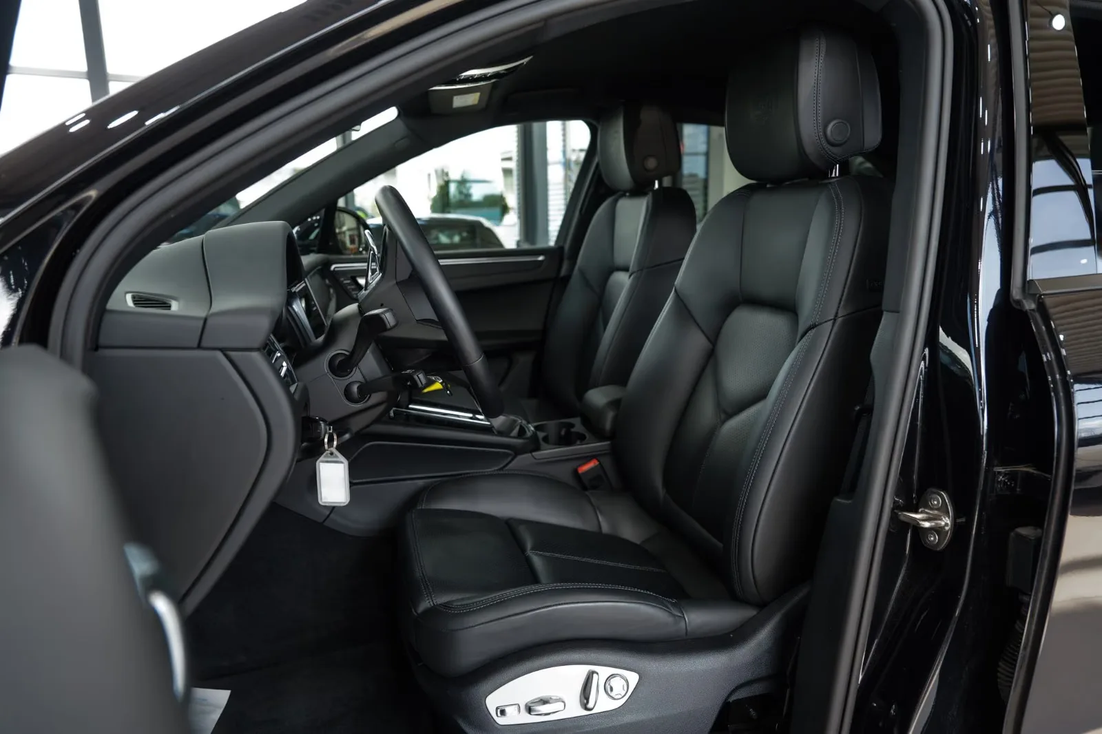 2023 Porsche Macan, 13/30