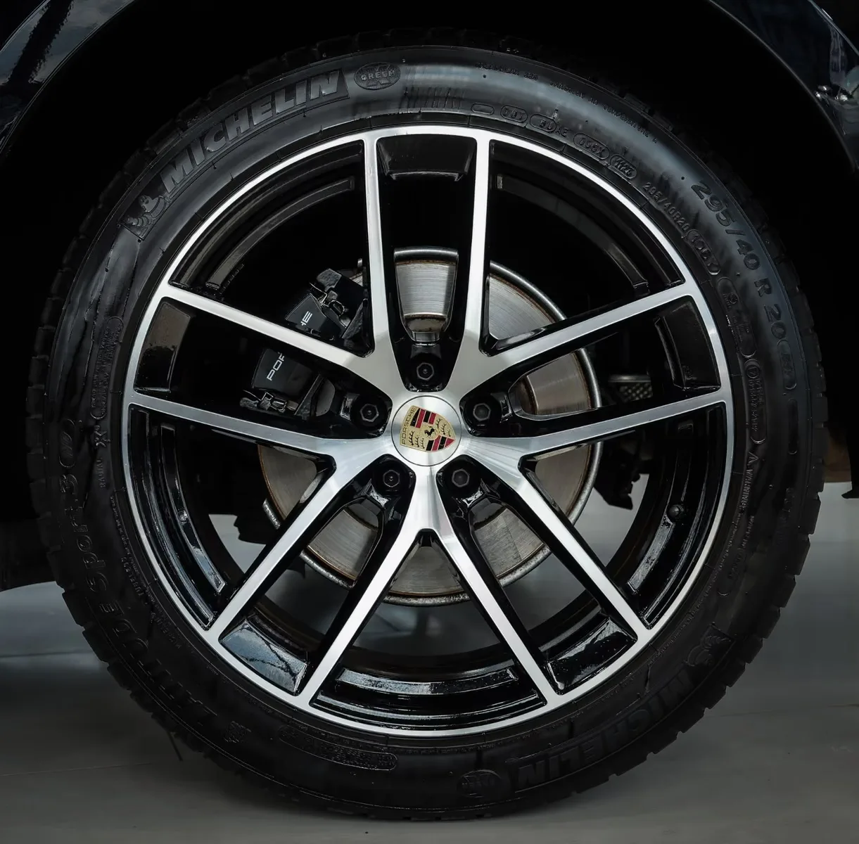 2023 Porsche Macan, 15/30
