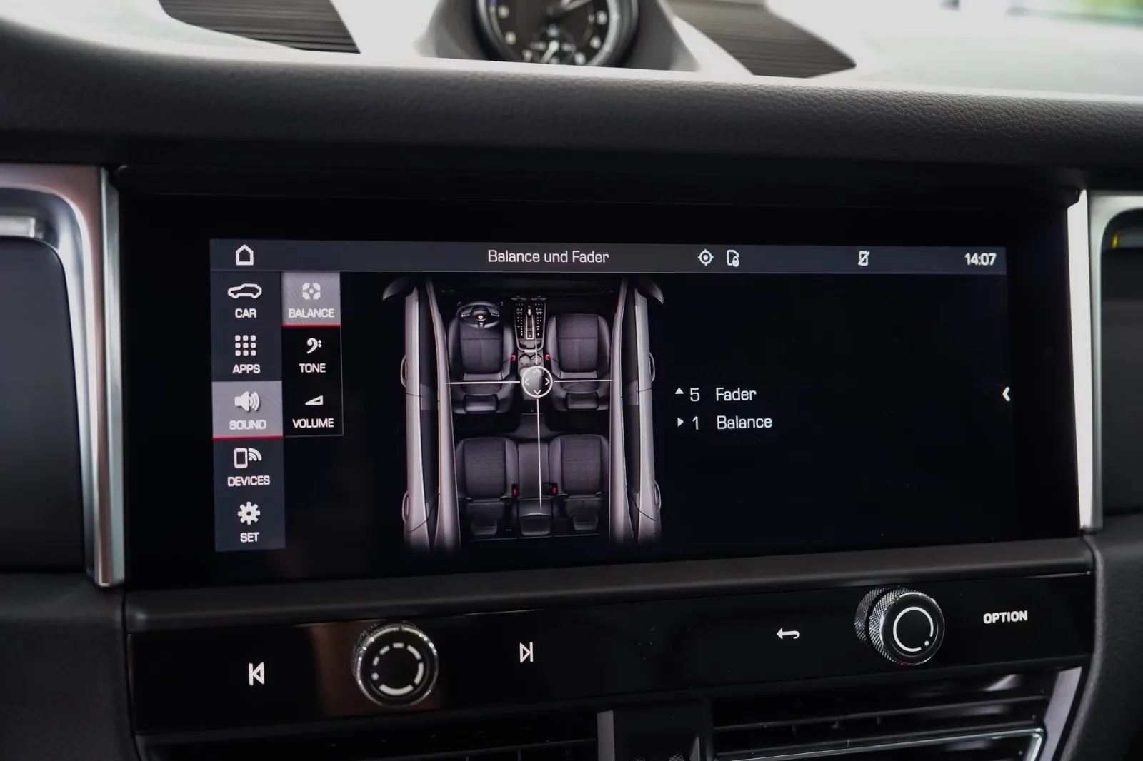 2023 Porsche Macan, 24/30