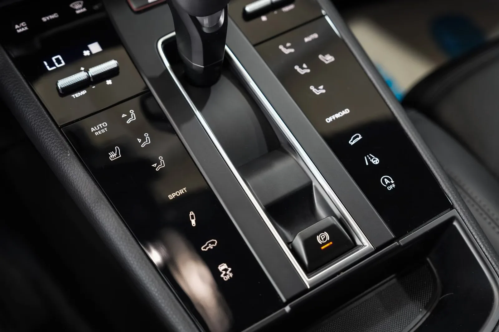 2023 Porsche Macan, 29/30