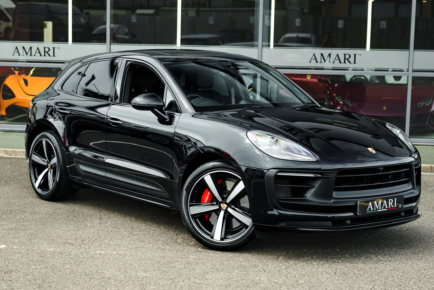 2023 Porsche Macan GTS angeboten von einem Supersportwagenhändler in Preston, Vereinigtes Königreich, Foto 2 von 25