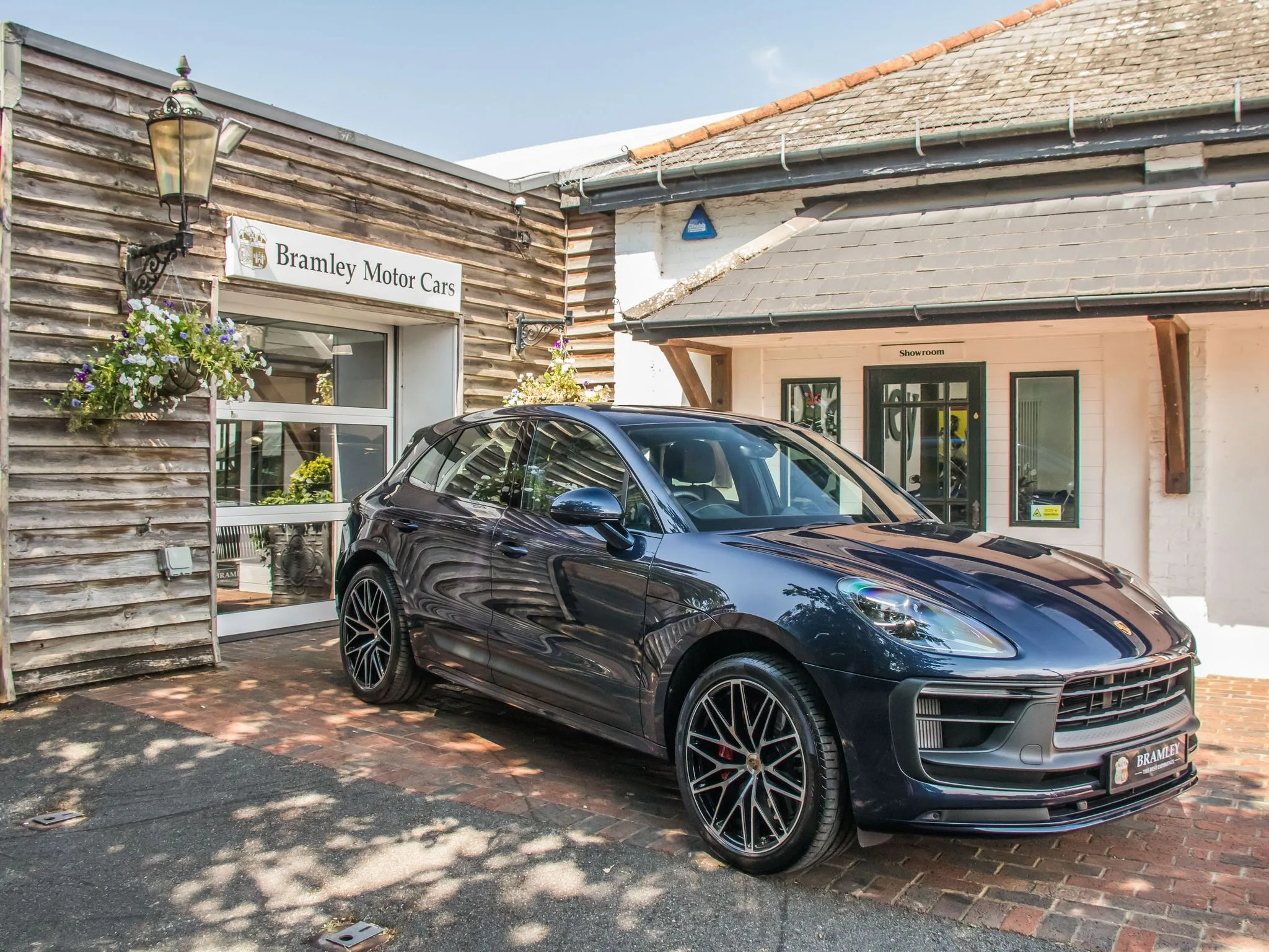 2023 Porsche Macan GTS, 2/23