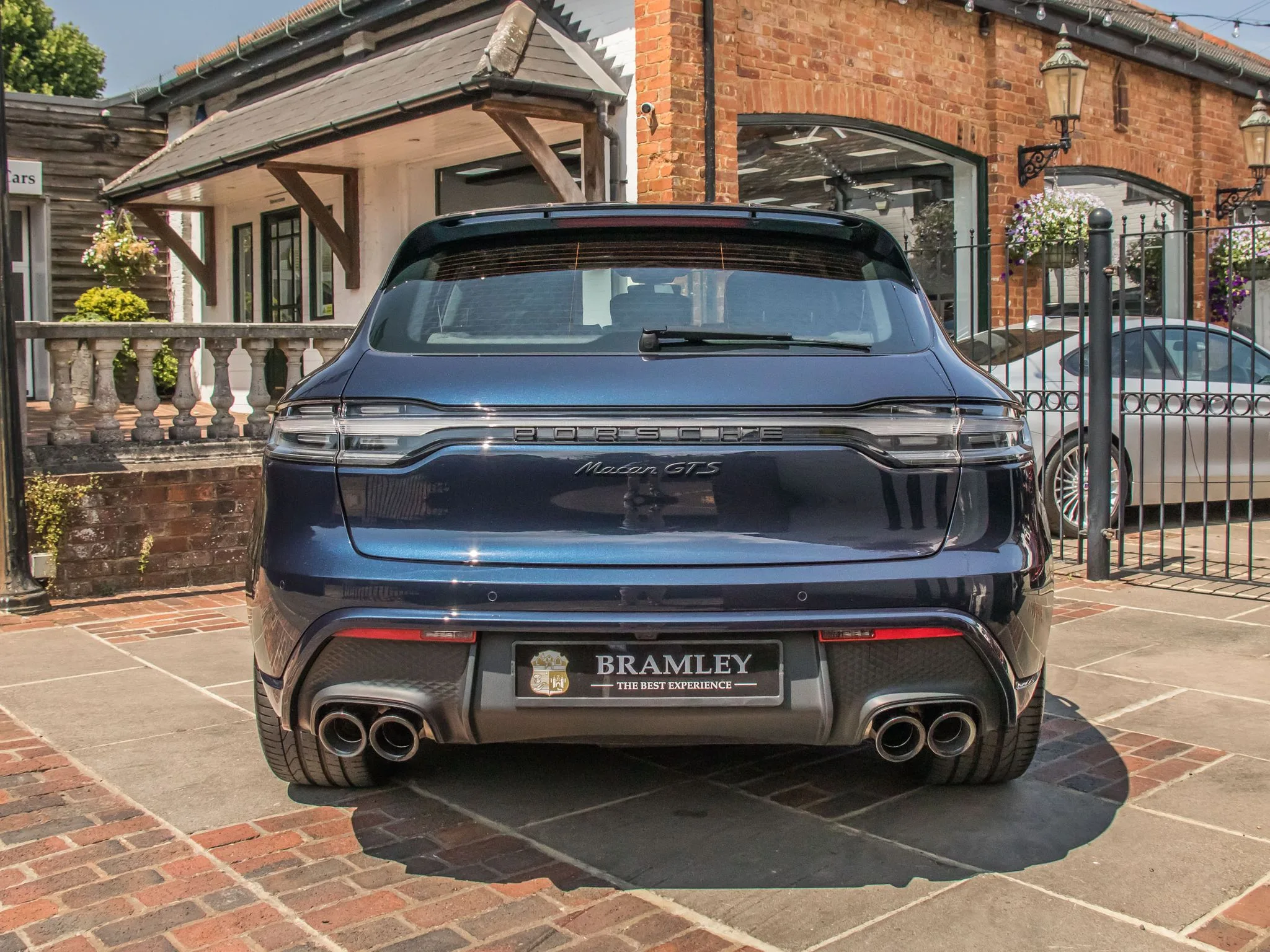 2023 Porsche Macan GTS, 8/23
