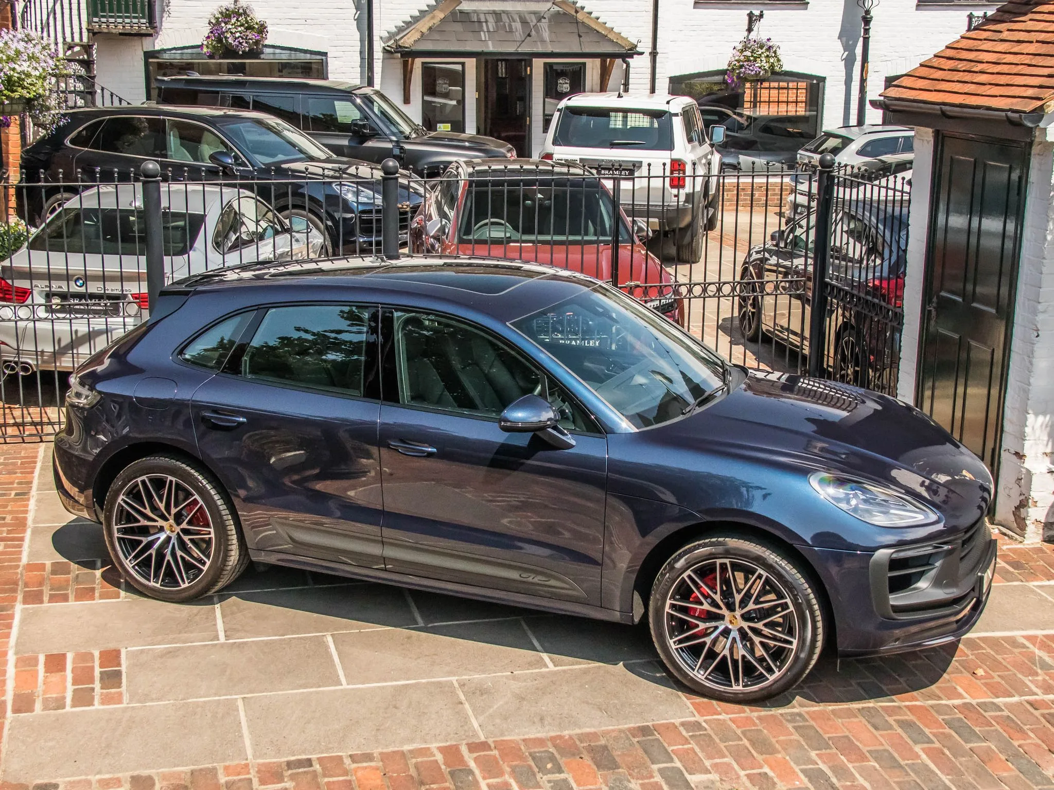2023 Porsche Macan GTS, 10/23