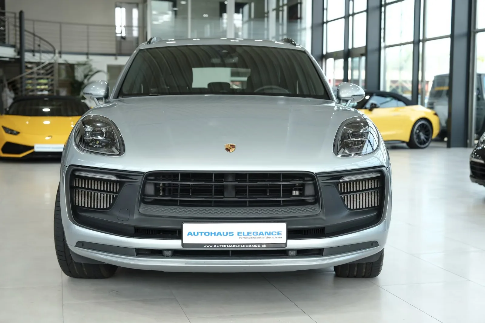 2023 Porsche Macan GTS, 4/26