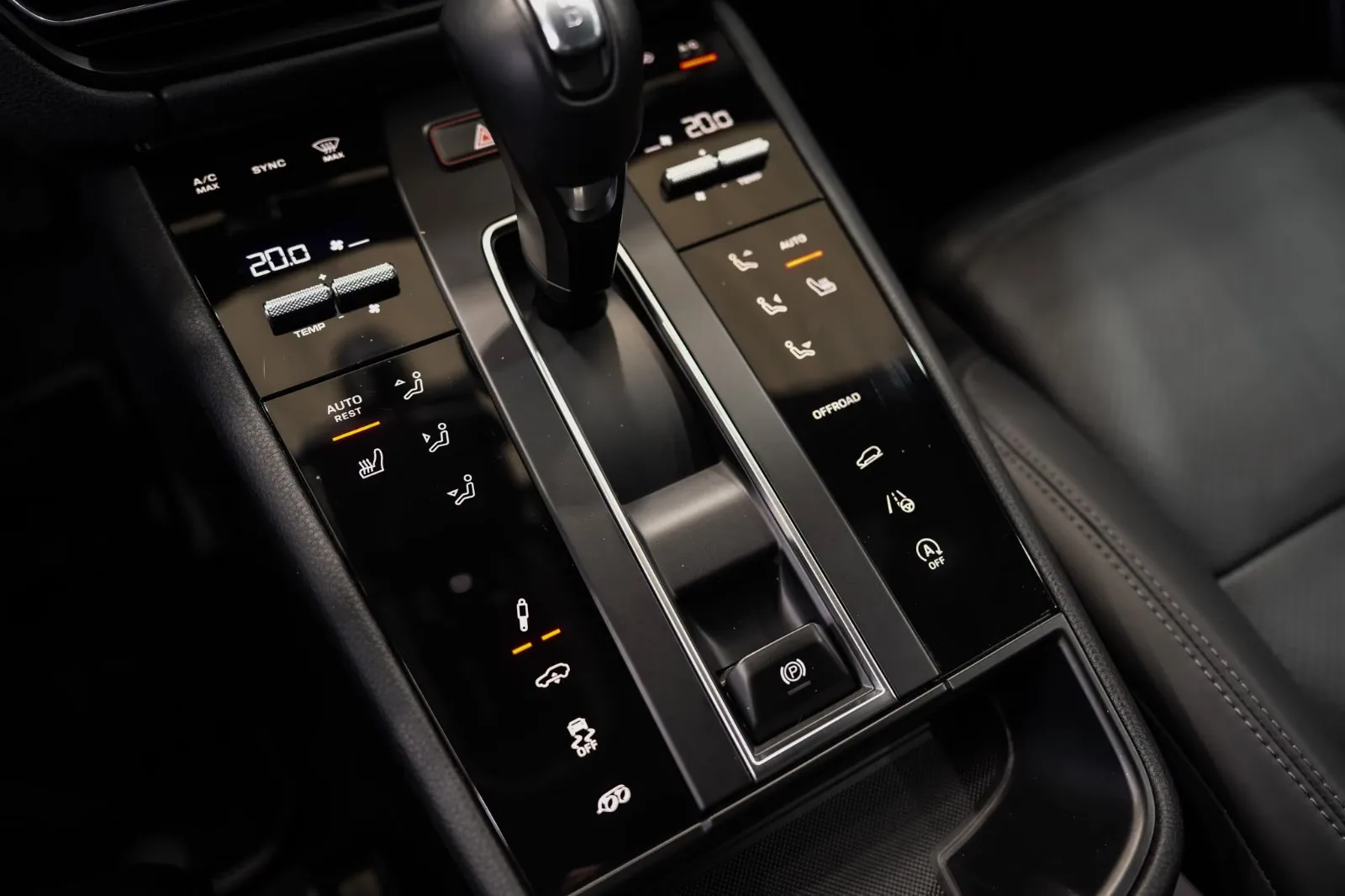 2023 Porsche Macan GTS, 24/26