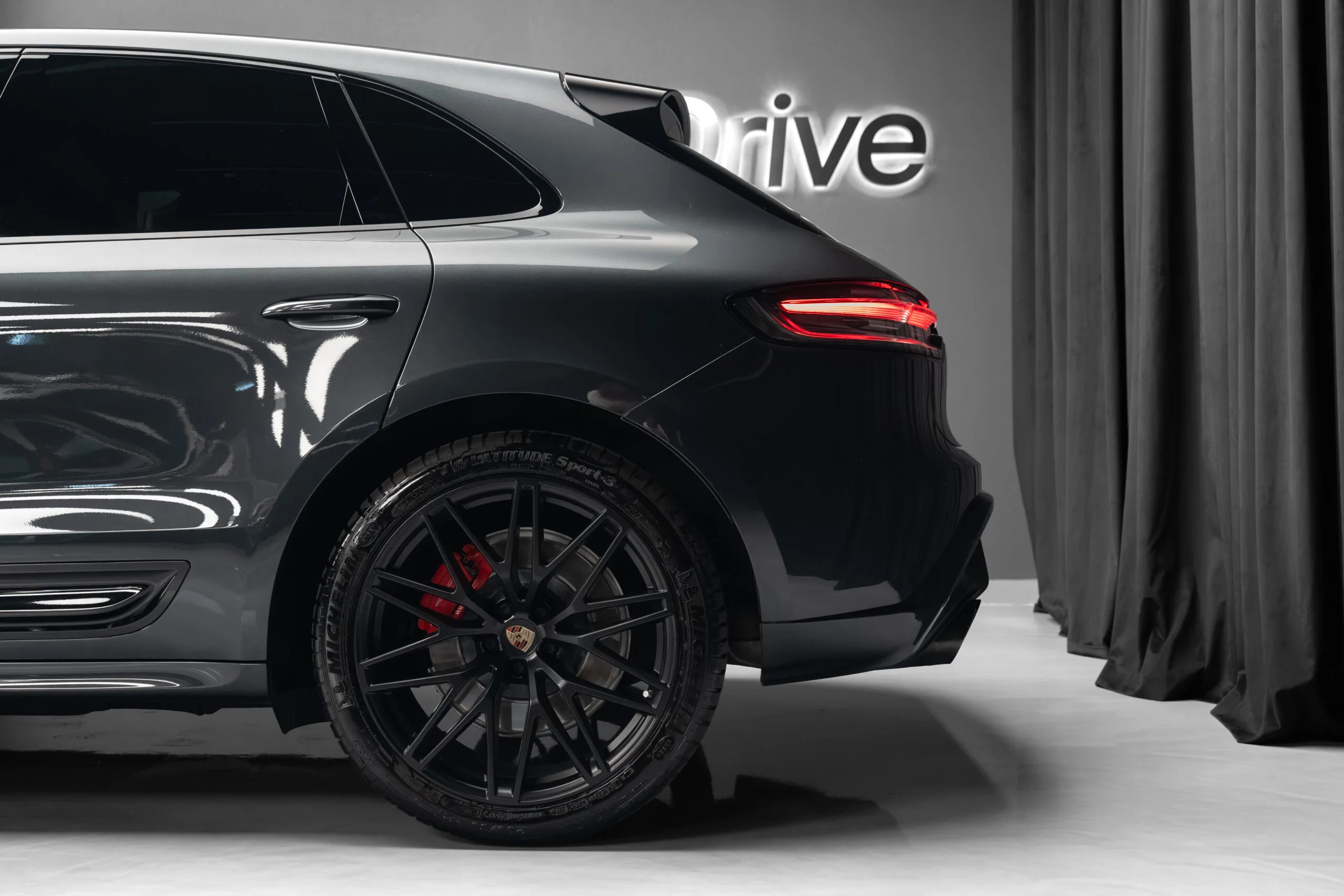 2023 Porsche Macan GTS, 8/30