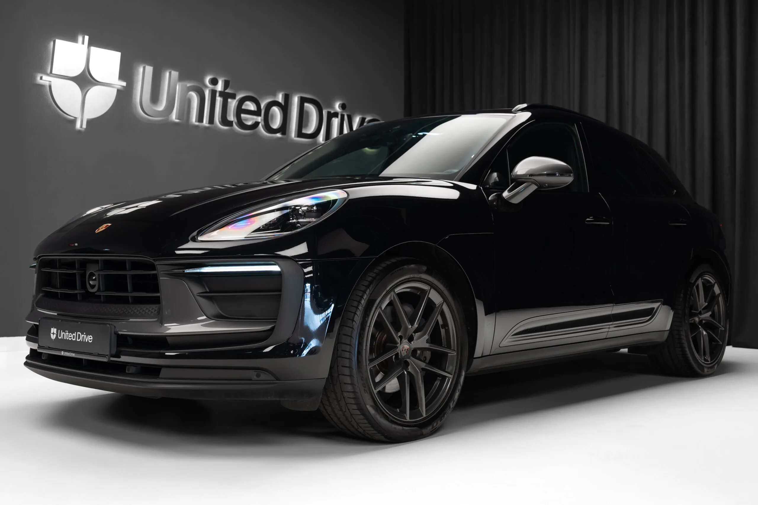 2023 Porsche Macan T angeboten von einem Fachhändler in Voluntari, Rumänien, Hauptfoto