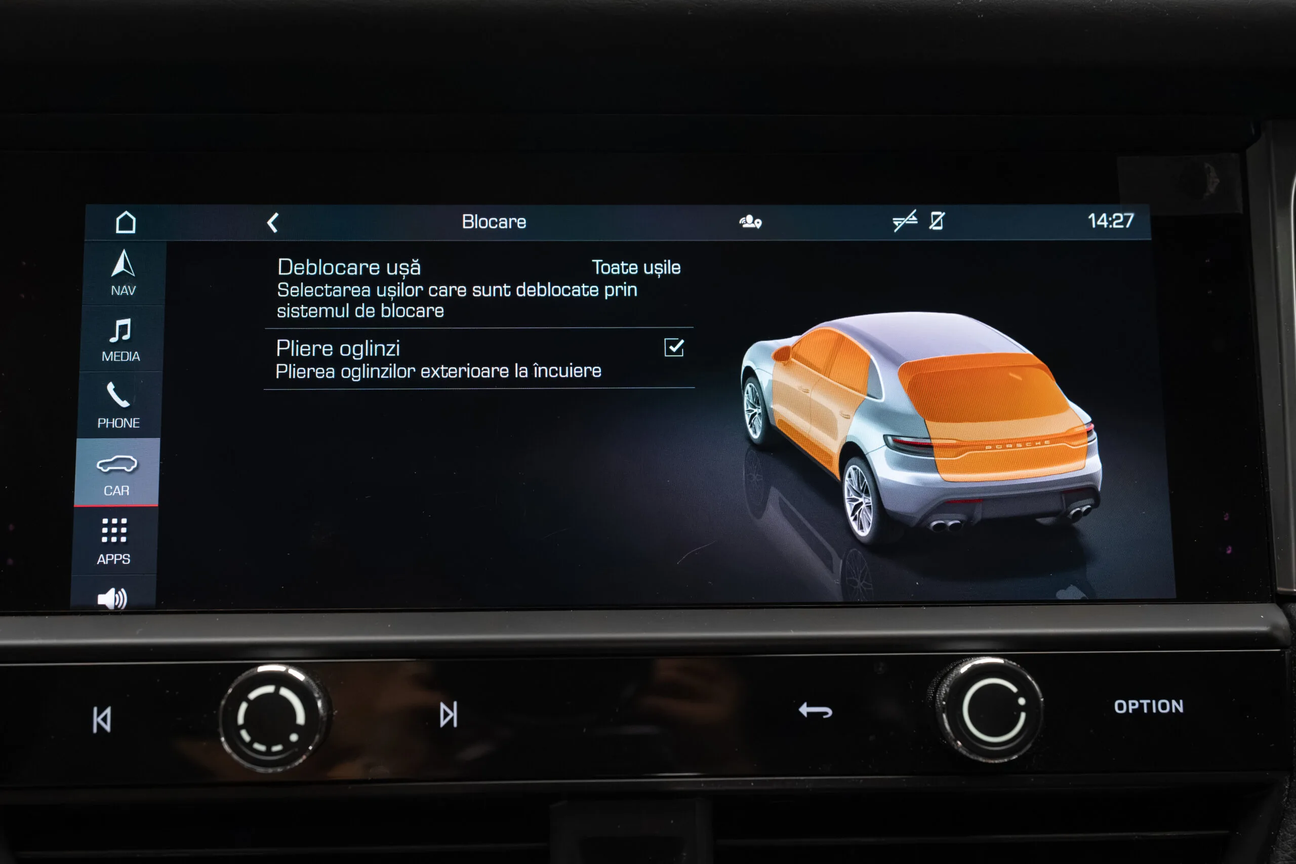 2023 Porsche Macan T, 22/30