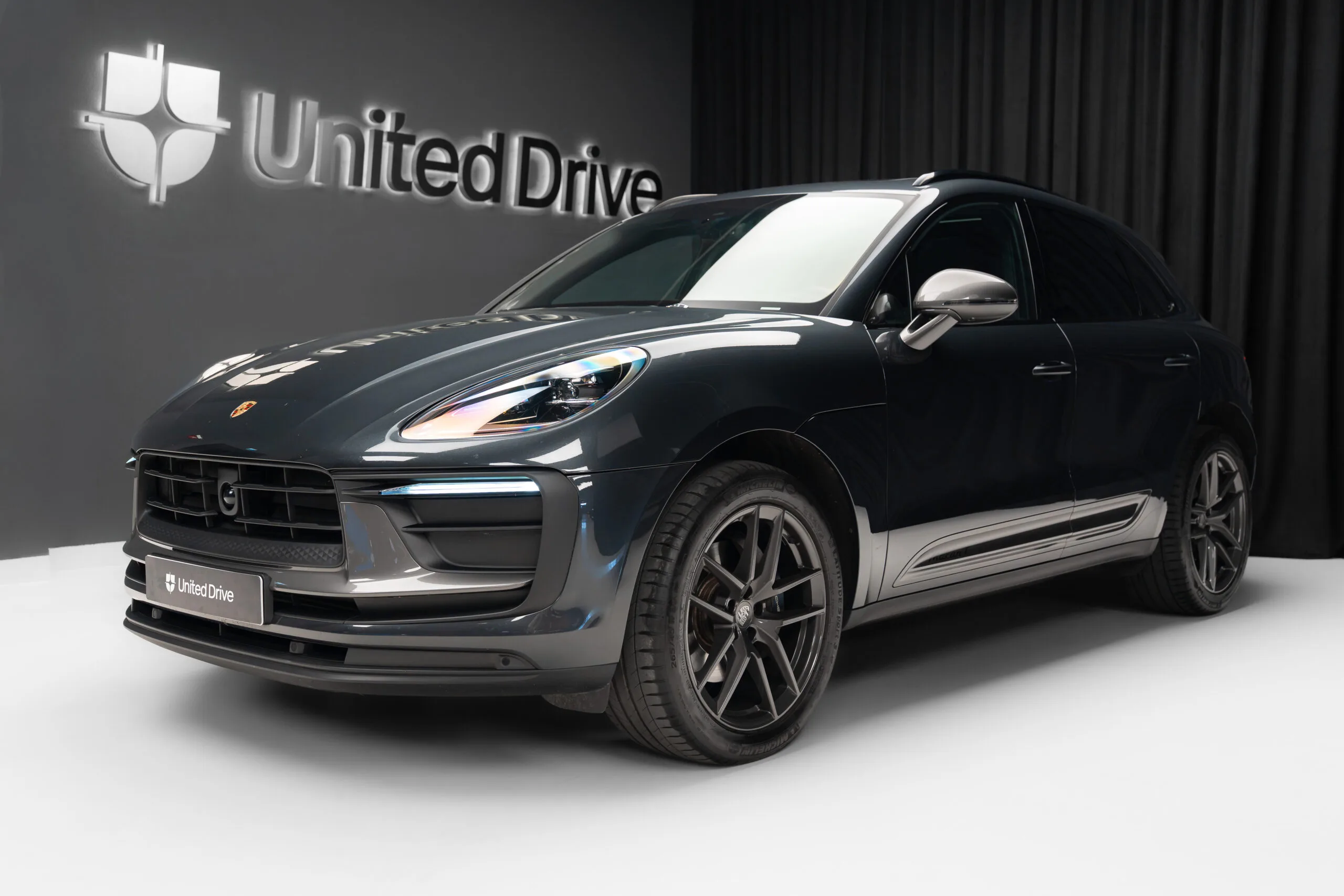 2023 Porsche Macan T angeboten von einem Fachhändler in Voluntari, Rumänien, Hauptfoto