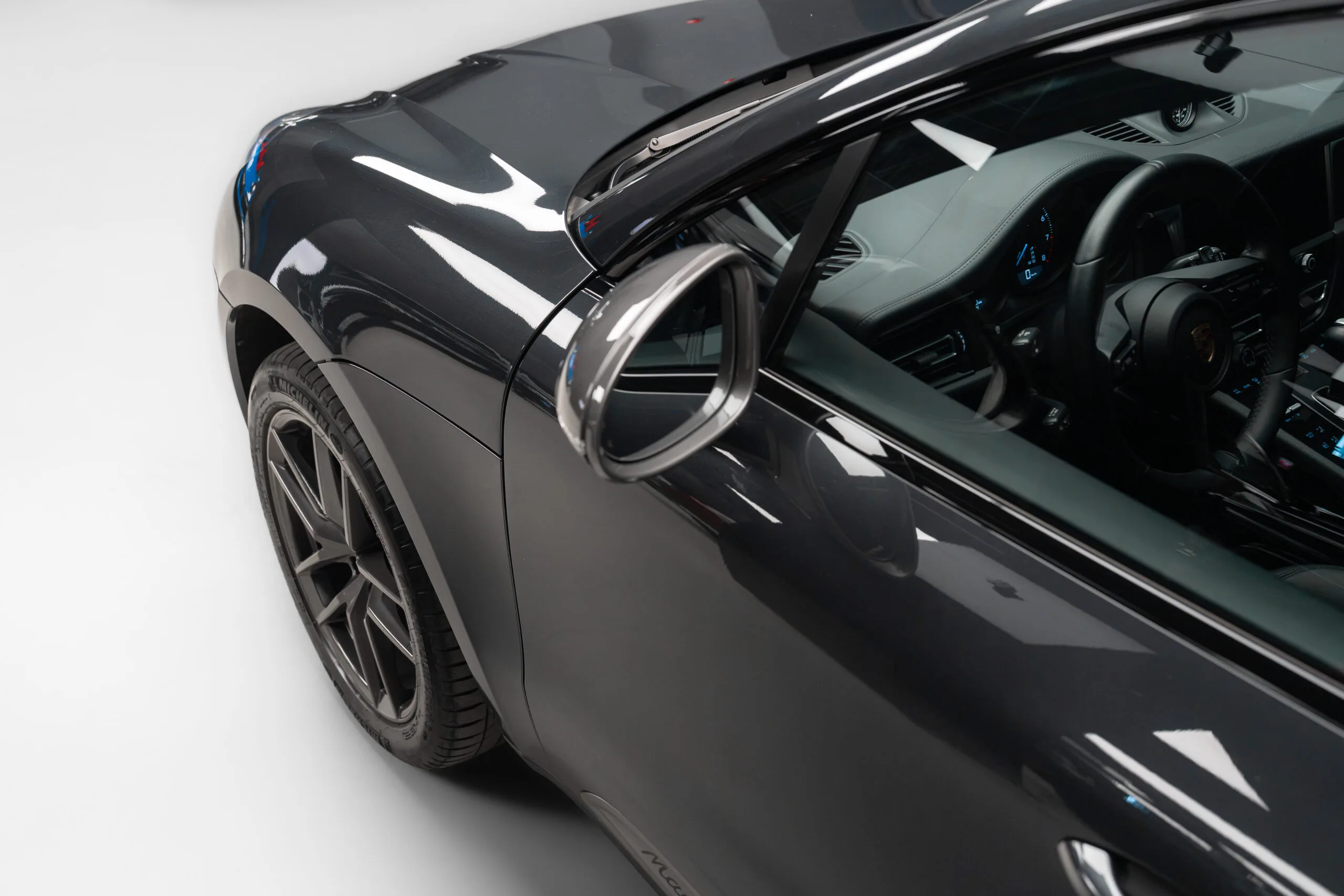 2023 Porsche Macan T, 8/30