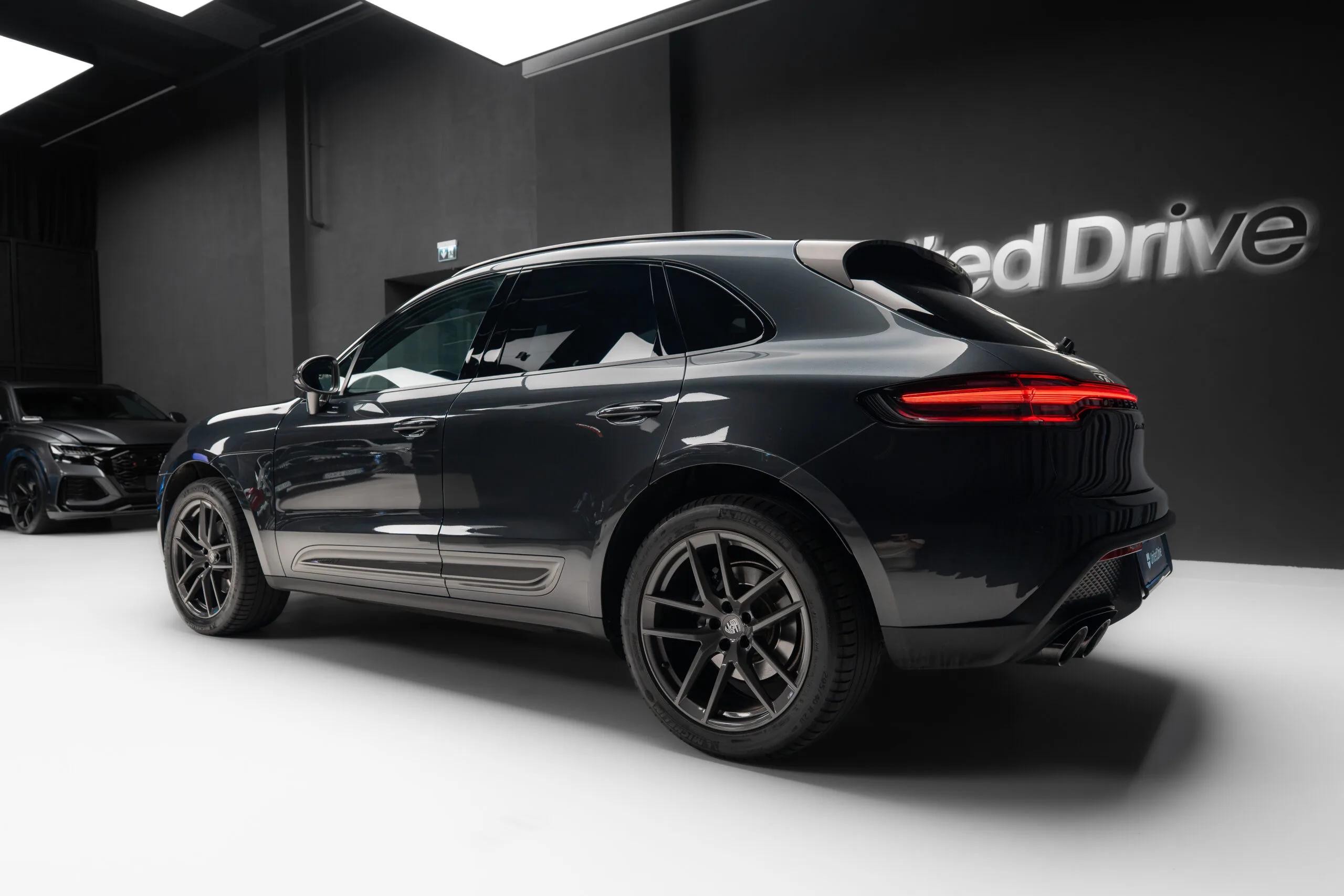 2023 Porsche Macan T, 9/30