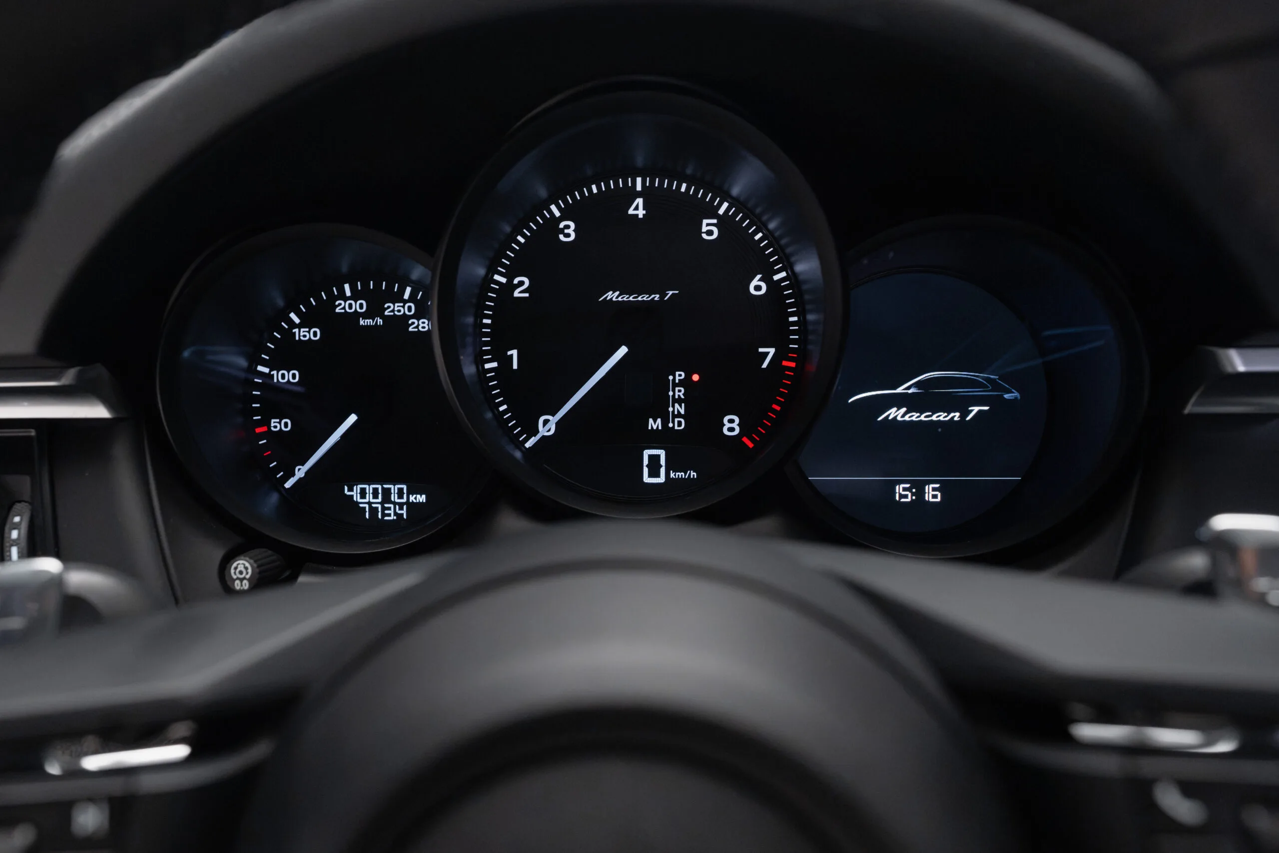 2023 Porsche Macan T, 21/30