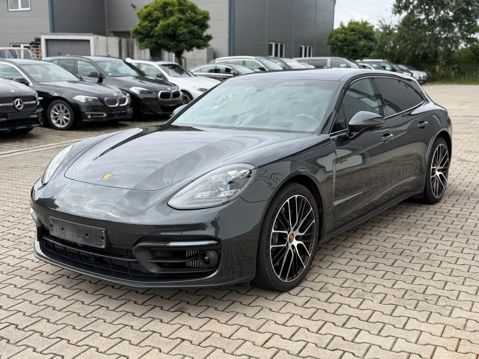 2023 Porsche Panamera 4 E-Hybrid Sport Turismo Platinum Edition, 5/27