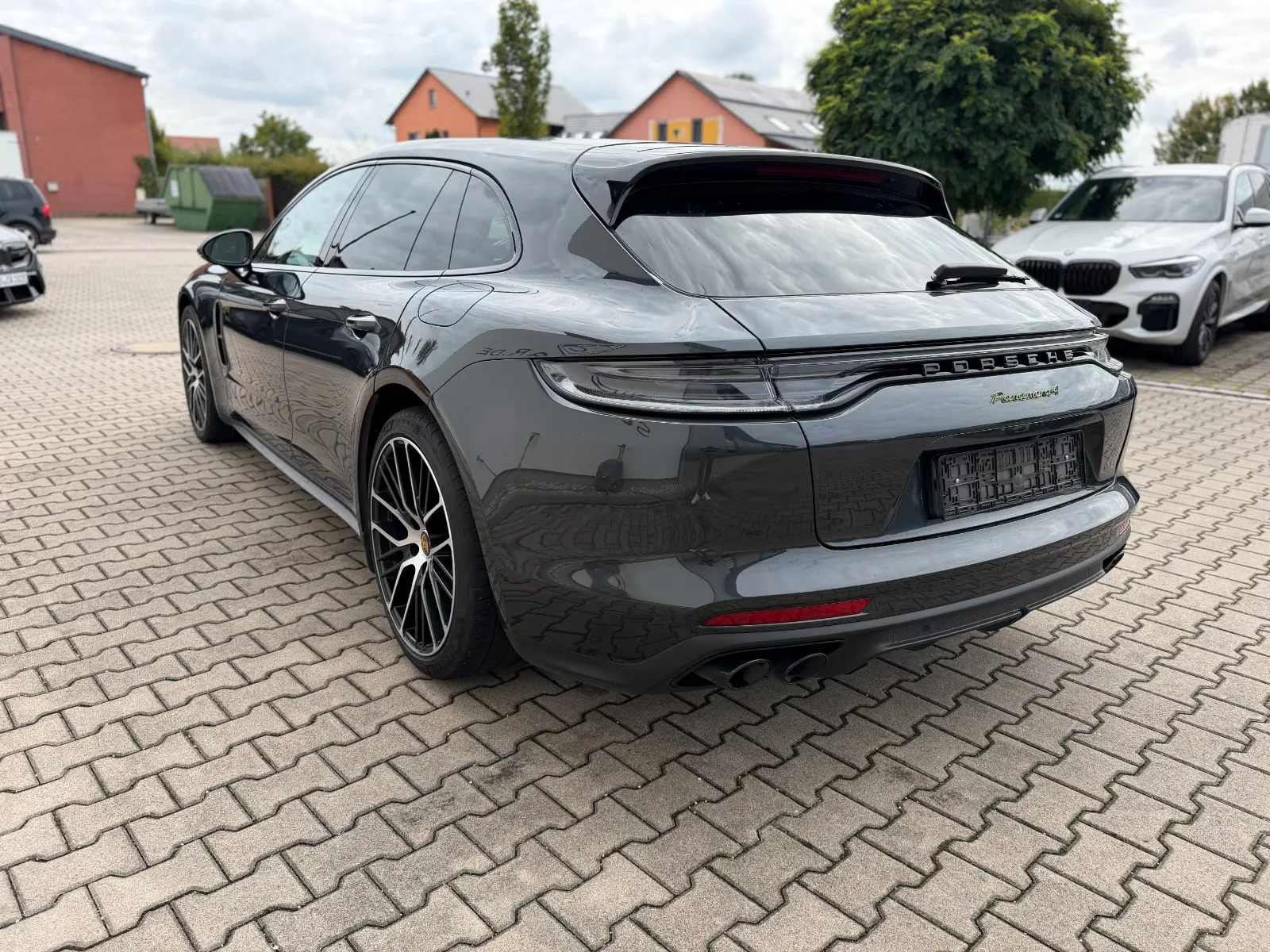 2023 Porsche Panamera 4 E-Hybrid Sport Turismo Platinum Edition, 9/27