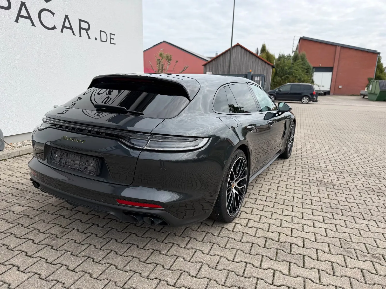 2023 Porsche Panamera 4 E-Hybrid Sport Turismo Platinum Edition, 11/27