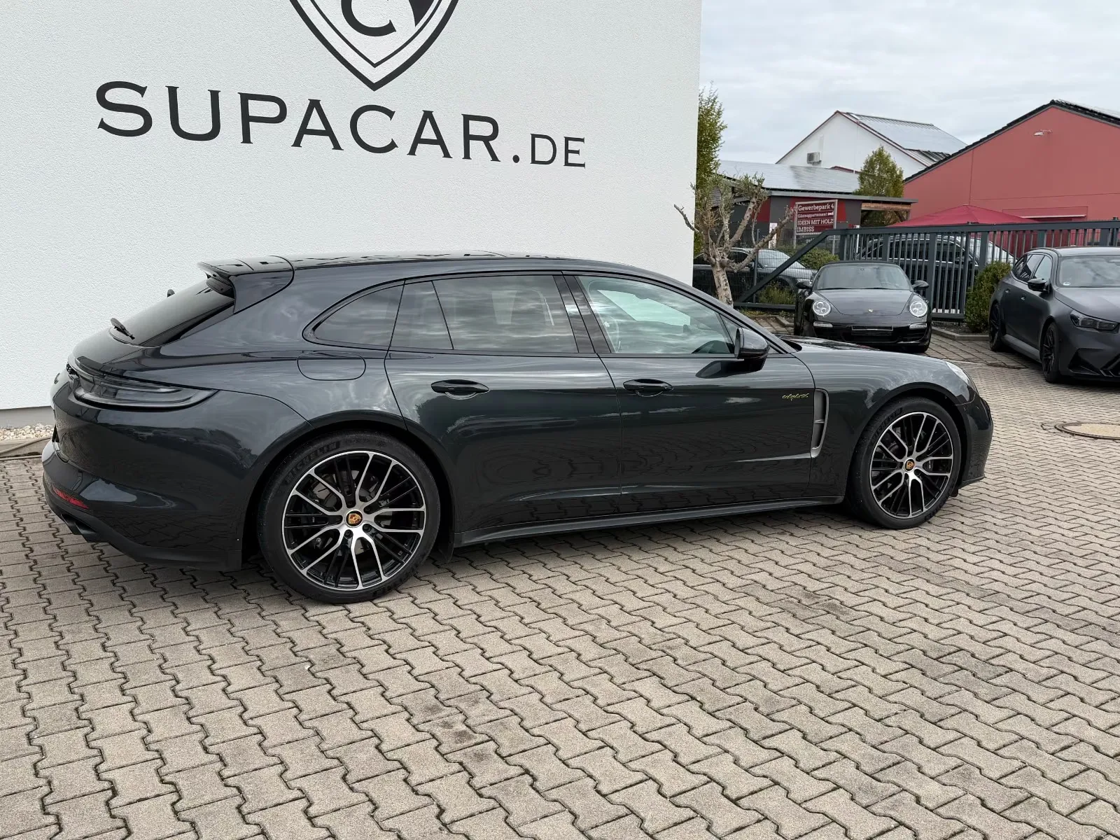 2023 Porsche Panamera 4 E-Hybrid Sport Turismo Platinum Edition, 12/27