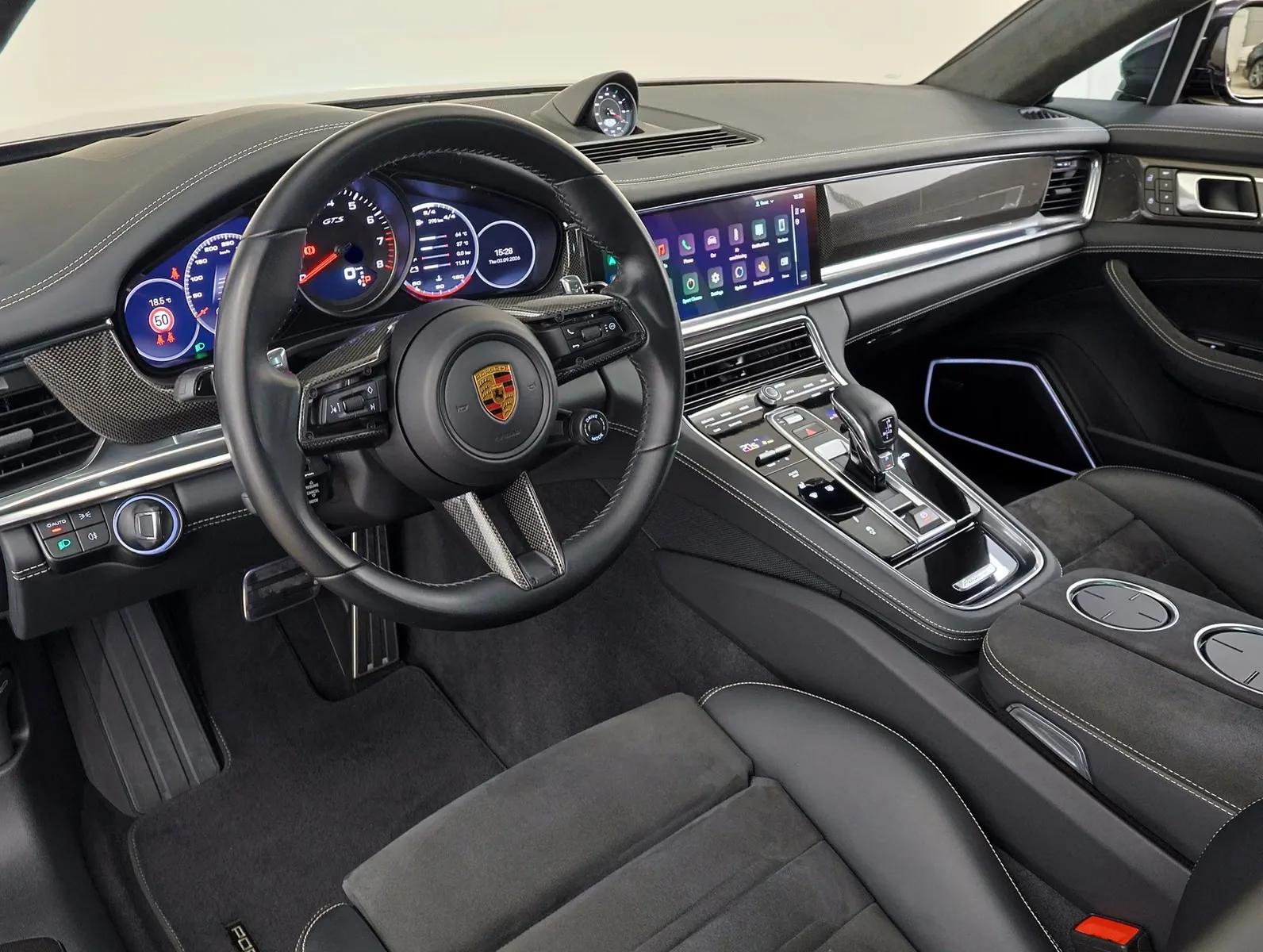2023 Porsche Panamera GTS, 11/28