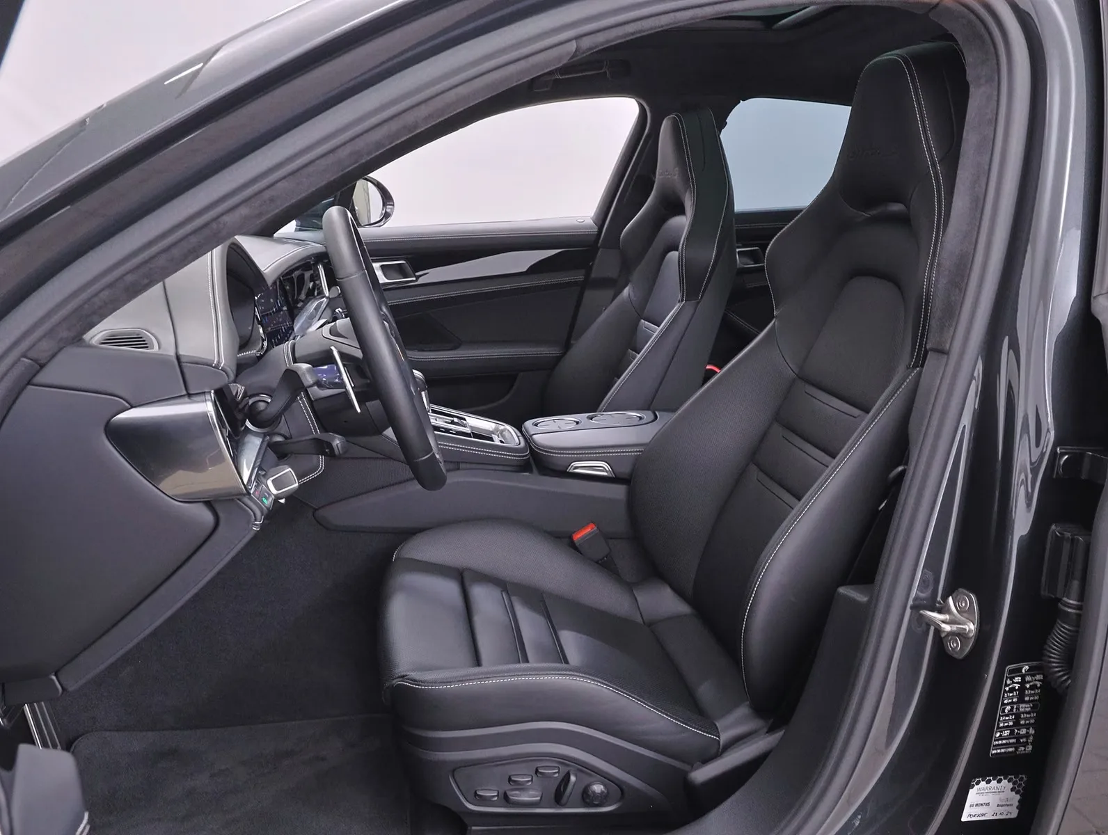 2023 Porsche Panamera Turbo S E-Hybrid, 9/30