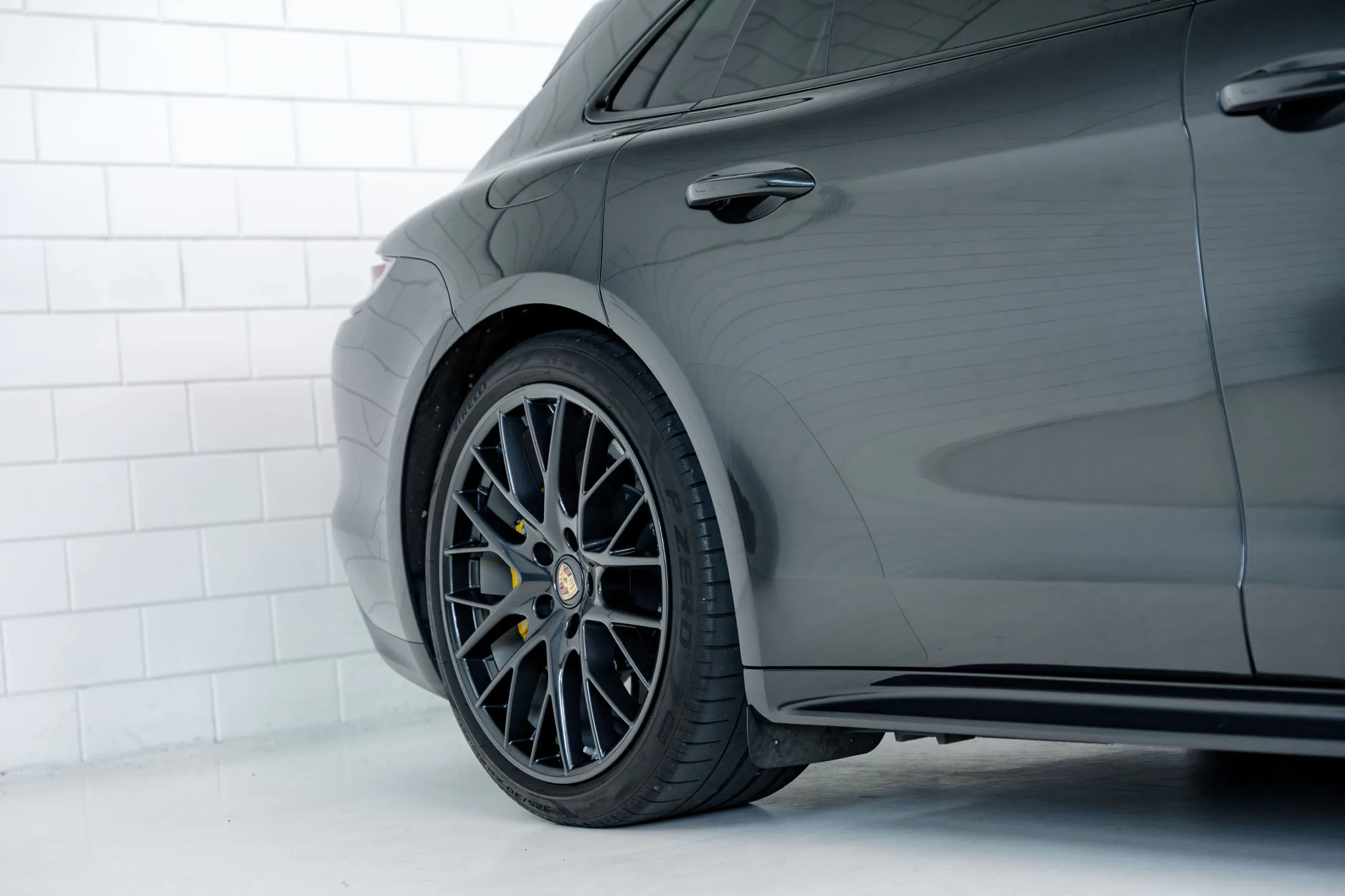 2023 Porsche Panamera Turbo S E-Hybrid Sport Turismo, 12/30