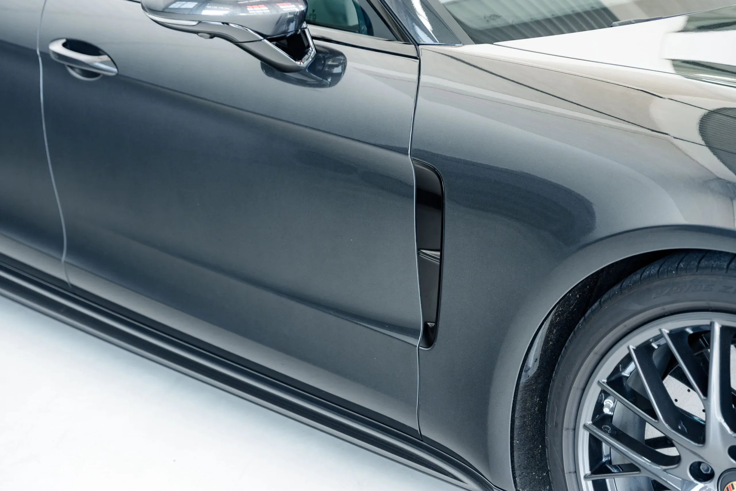 2023 Porsche Panamera Turbo S E-Hybrid Sport Turismo, 14/30