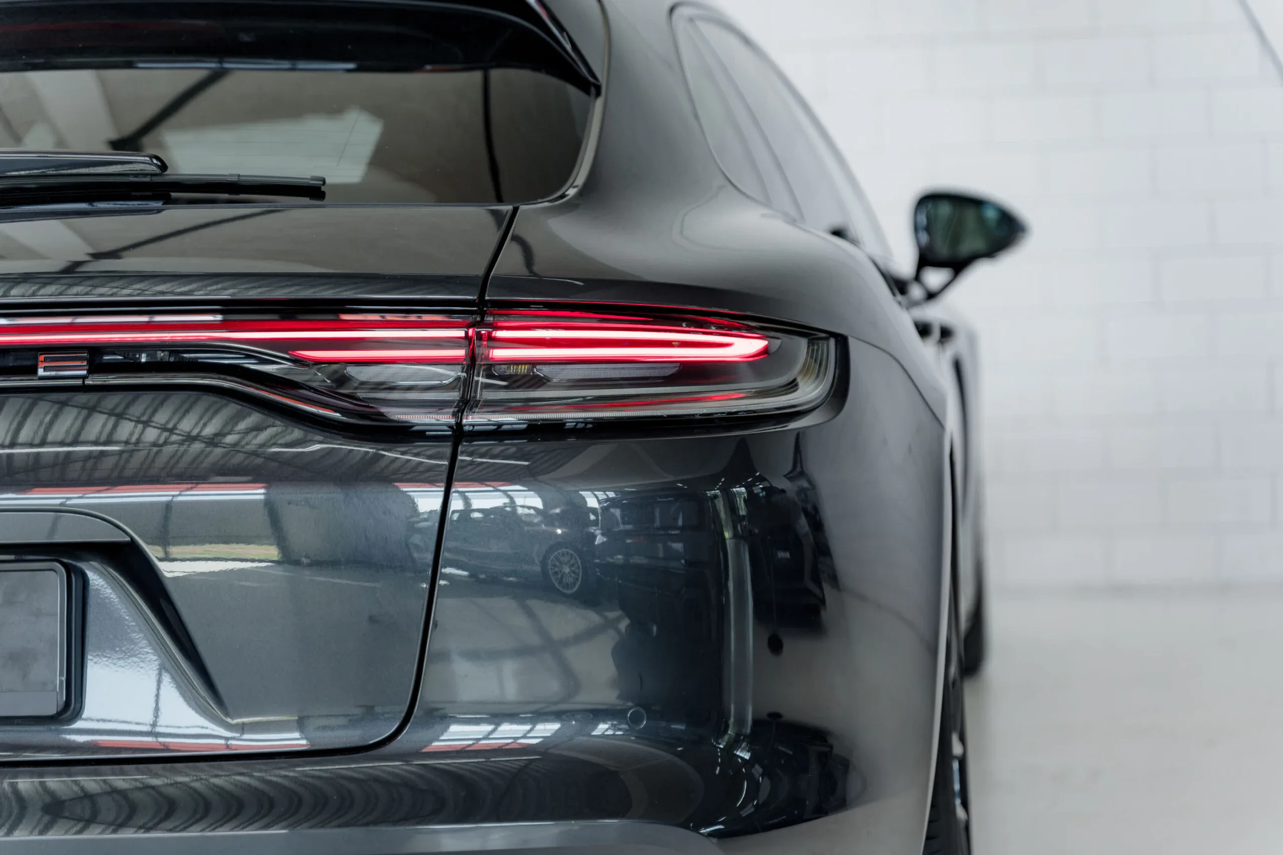 2023 Porsche Panamera Turbo S E-Hybrid Sport Turismo, 17/30