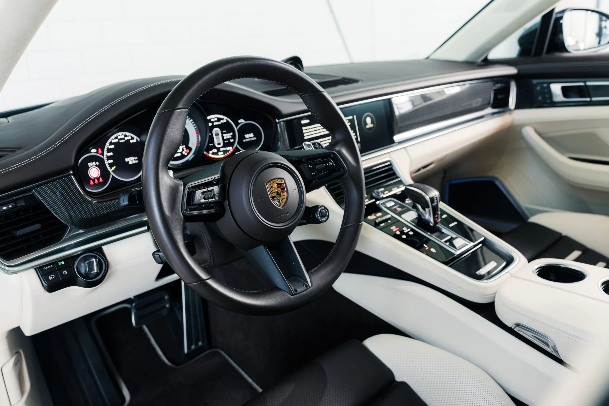 2023 Porsche Panamera Turbo S E-Hybrid Sport Turismo, 28/30