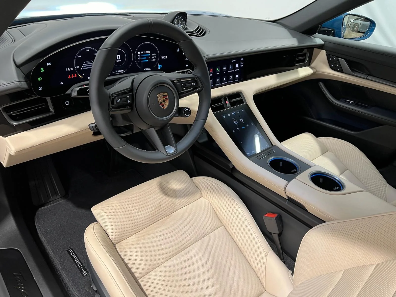 2023 Porsche Taycan Cross Turismo 4S, 10/26