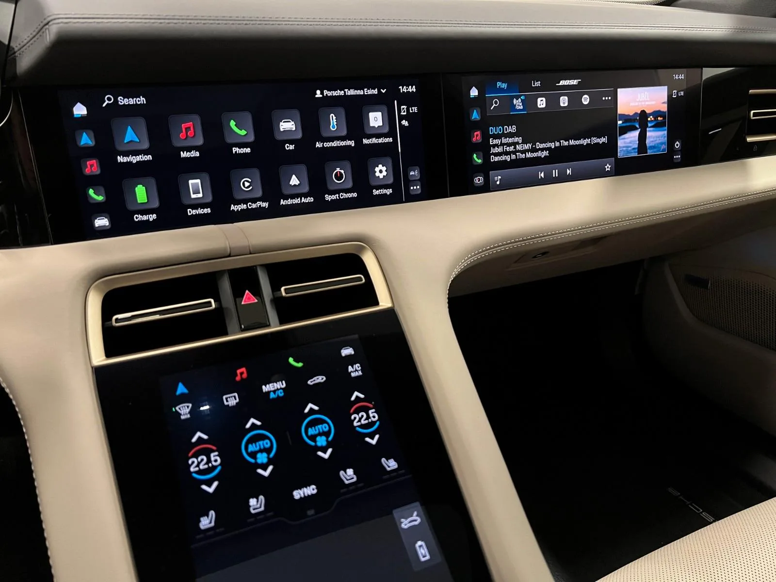 2023 Porsche Taycan Cross Turismo 4S, 15/27