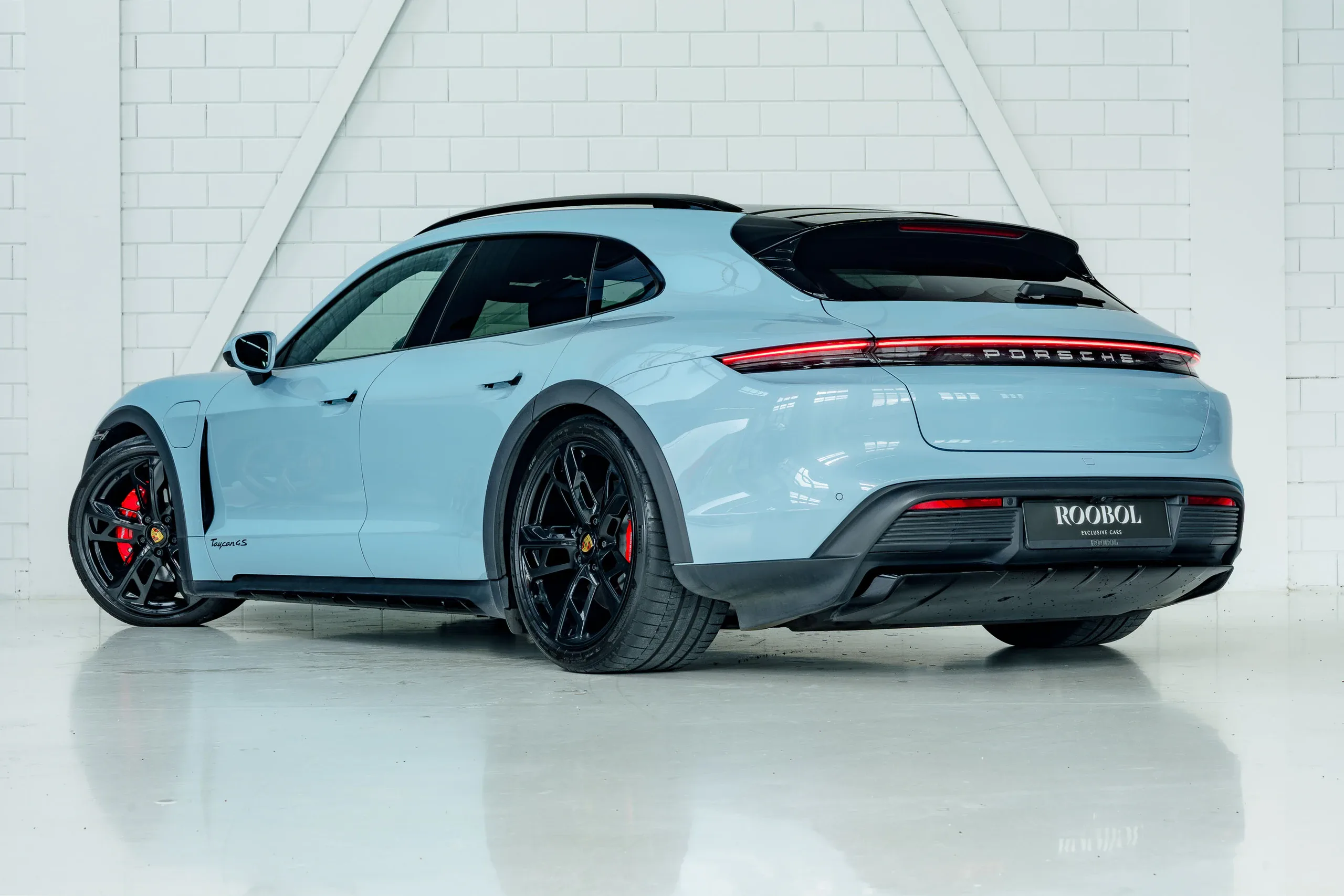 2023 Porsche Taycan Cross Turismo 4S, 3/30