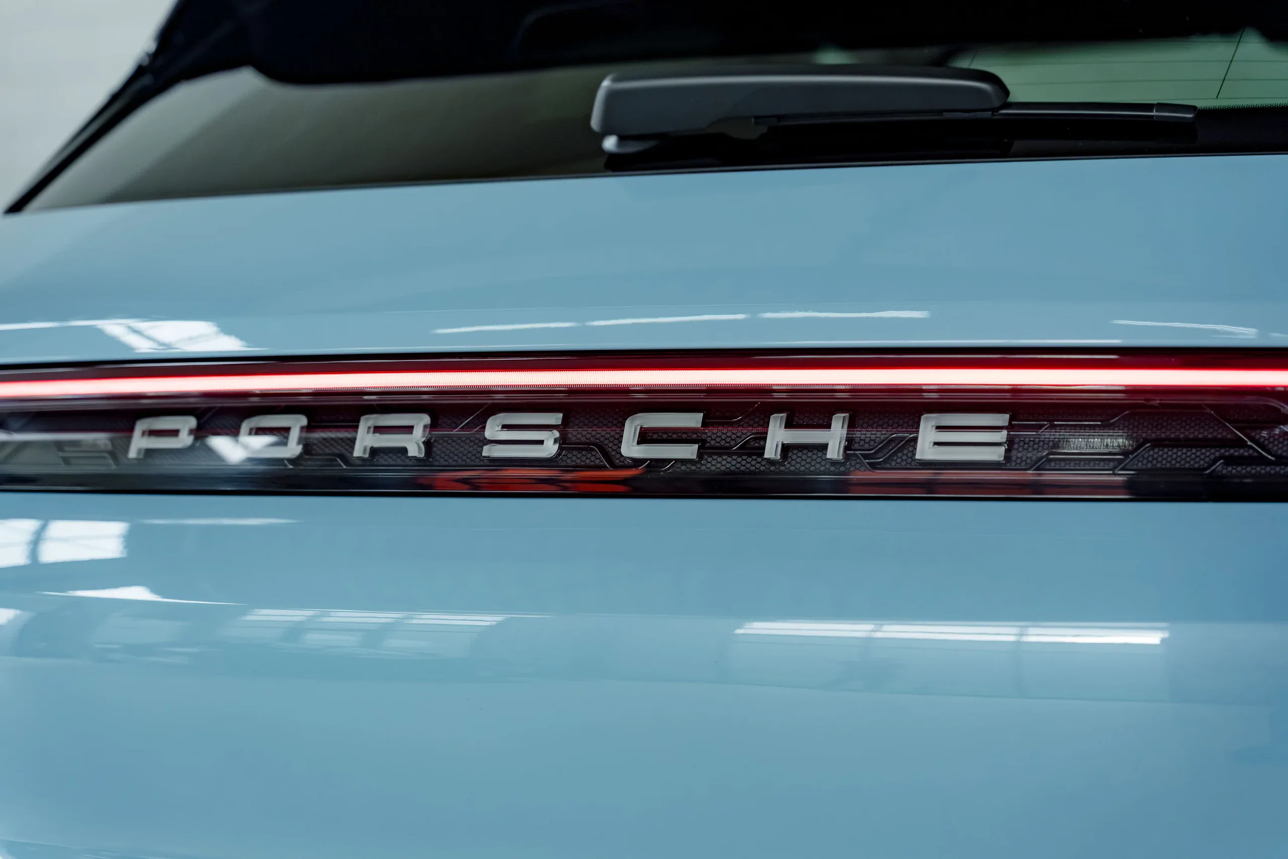 2023 Porsche Taycan Cross Turismo 4S, 8/30