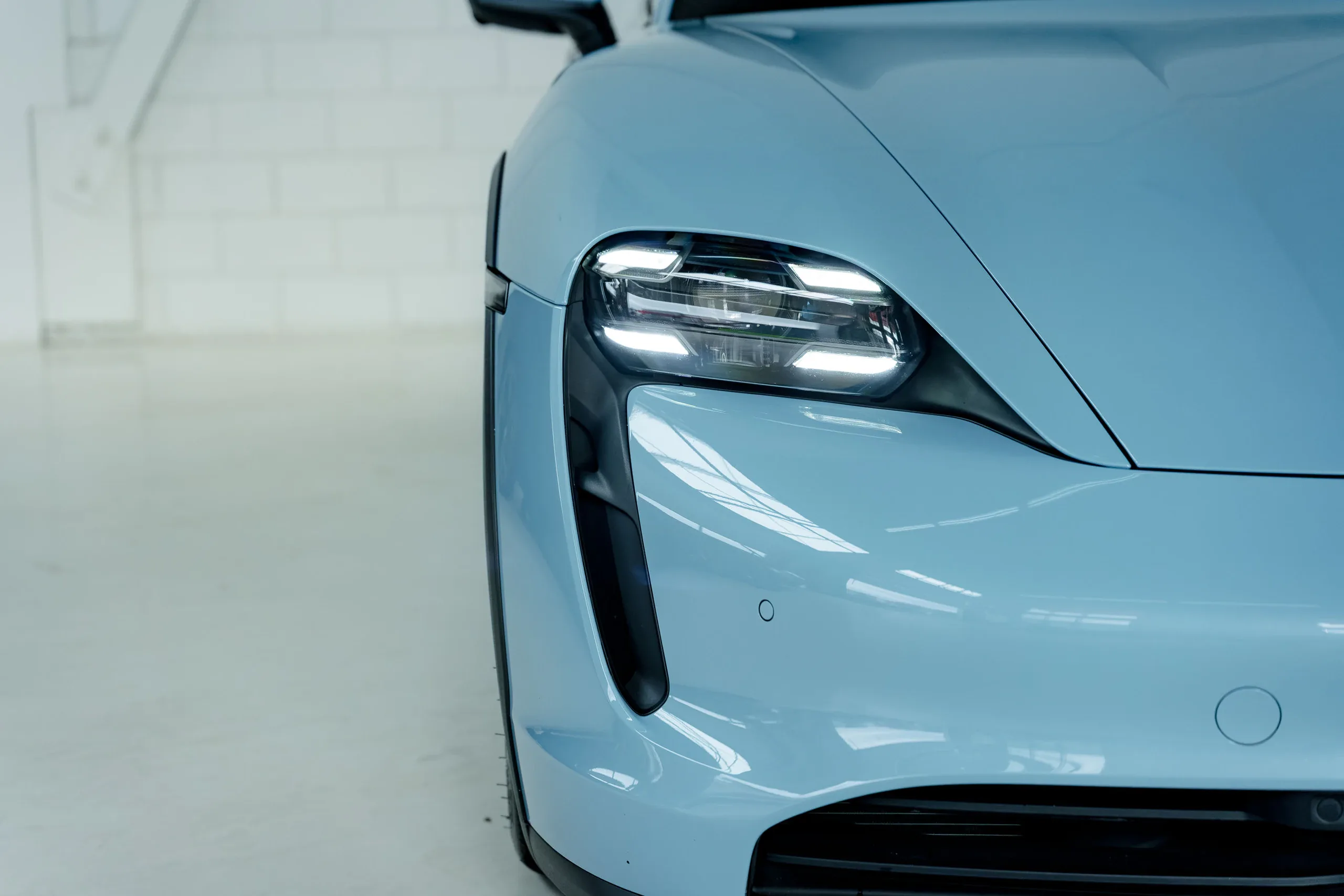 2023 Porsche Taycan Cross Turismo 4S, 22/30