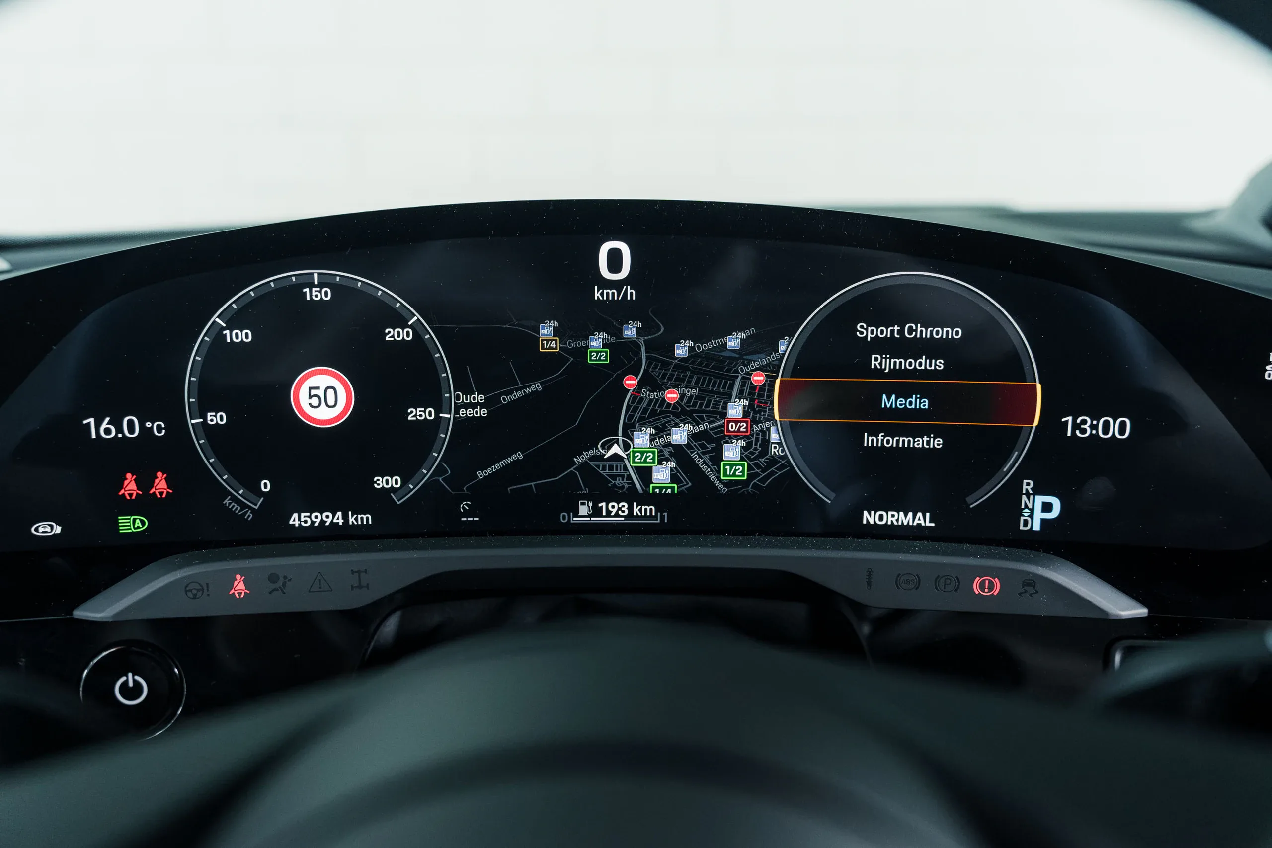 2023 Porsche Taycan Cross Turismo 4S, 28/30