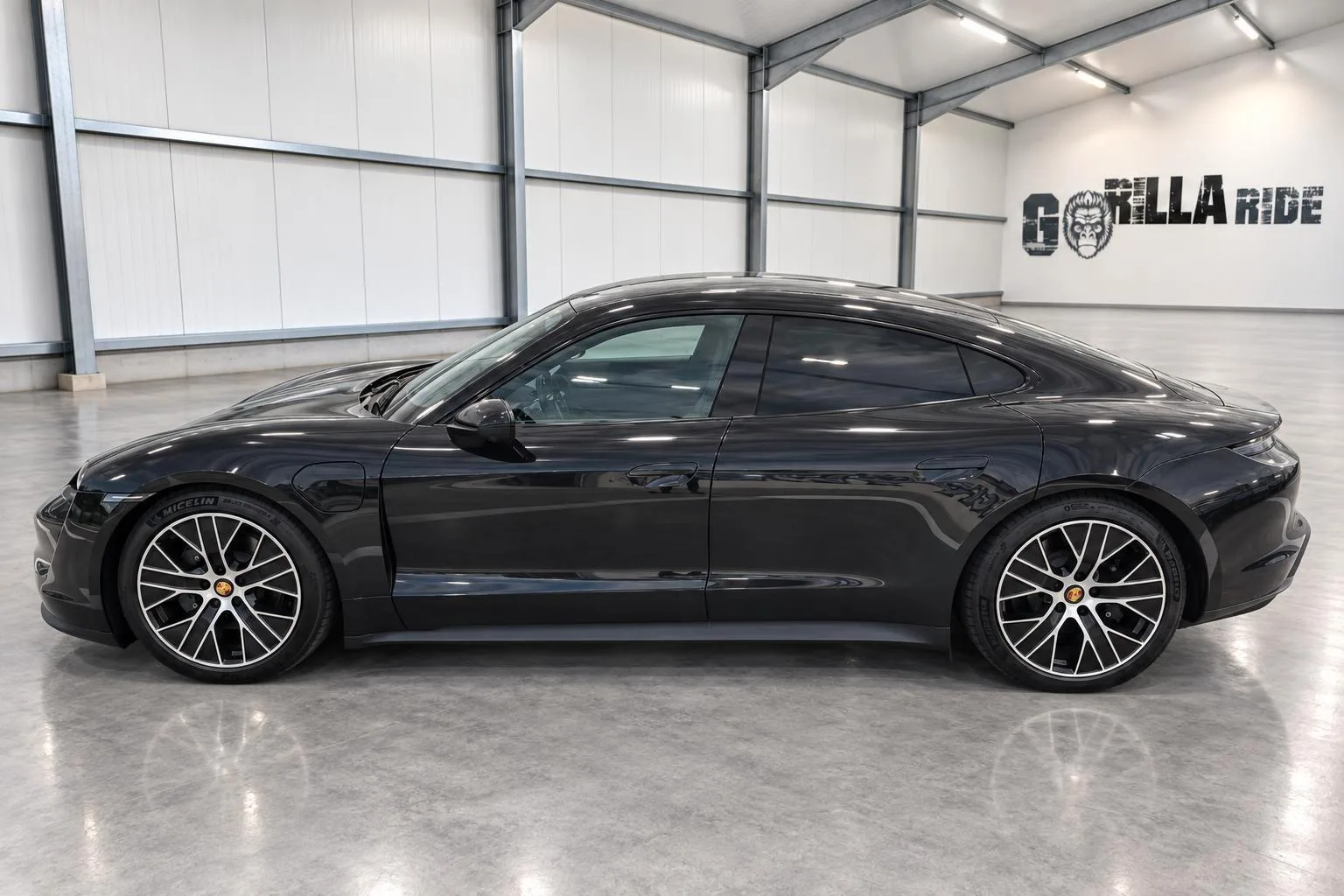 2023 Porsche Taycan, 4/30