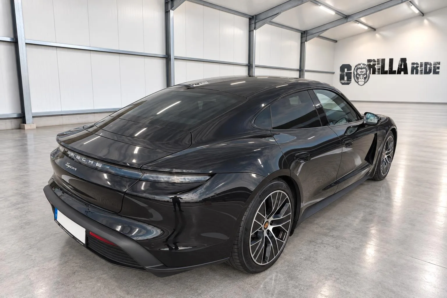2023 Porsche Taycan, 7/30