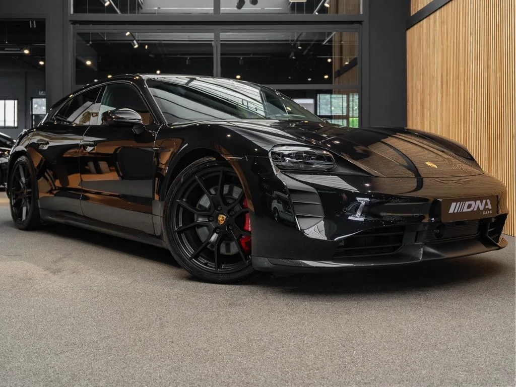 2023 Porsche Taycan GTS Sport Turismo offered by a specialist dealer in Naarden, Netherlands, main photo