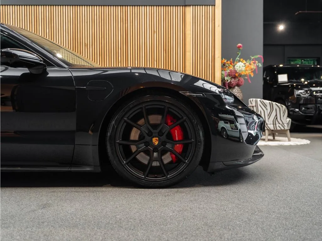 2023 Porsche Taycan GTS Sport Turismo, 16/30