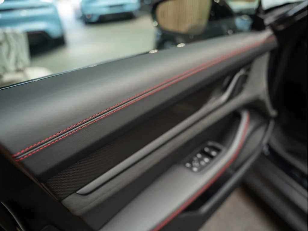 2023 Porsche Taycan GTS Sport Turismo, 27/30