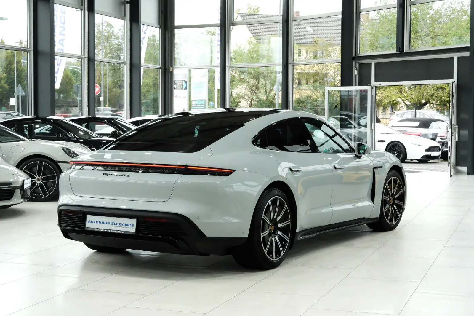 2023 Porsche Taycan GTS, 2/30
