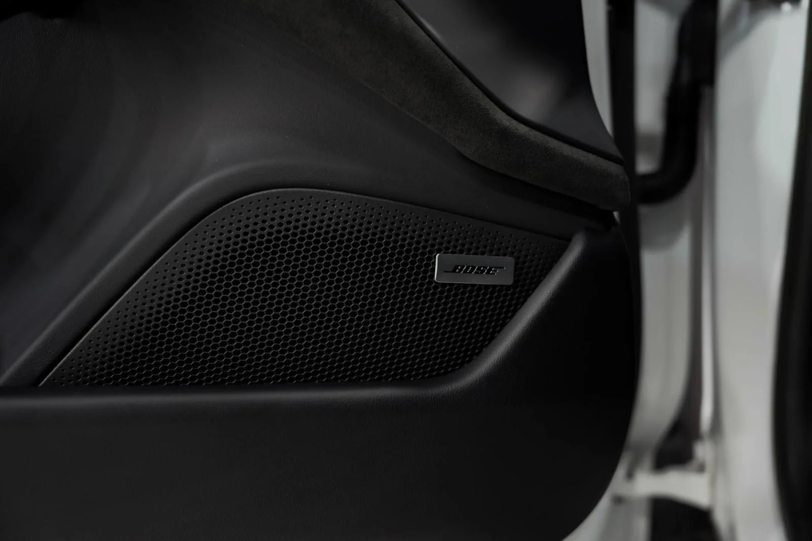 2023 Porsche Taycan GTS, 28/30