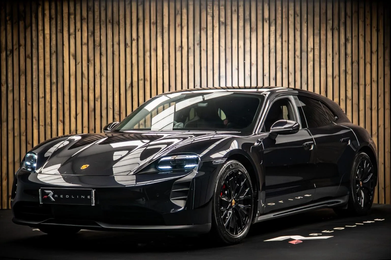 2023 Porsche Taycan GTS Sport Turismo angeboten von einem Fachhändler in Knaresborough, Vereinigtes Königreich, Hauptfoto