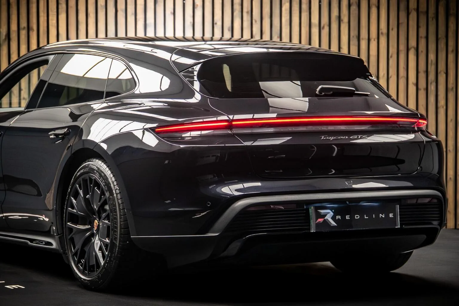 2023 Porsche Taycan GTS Sport Turismo, 19/30