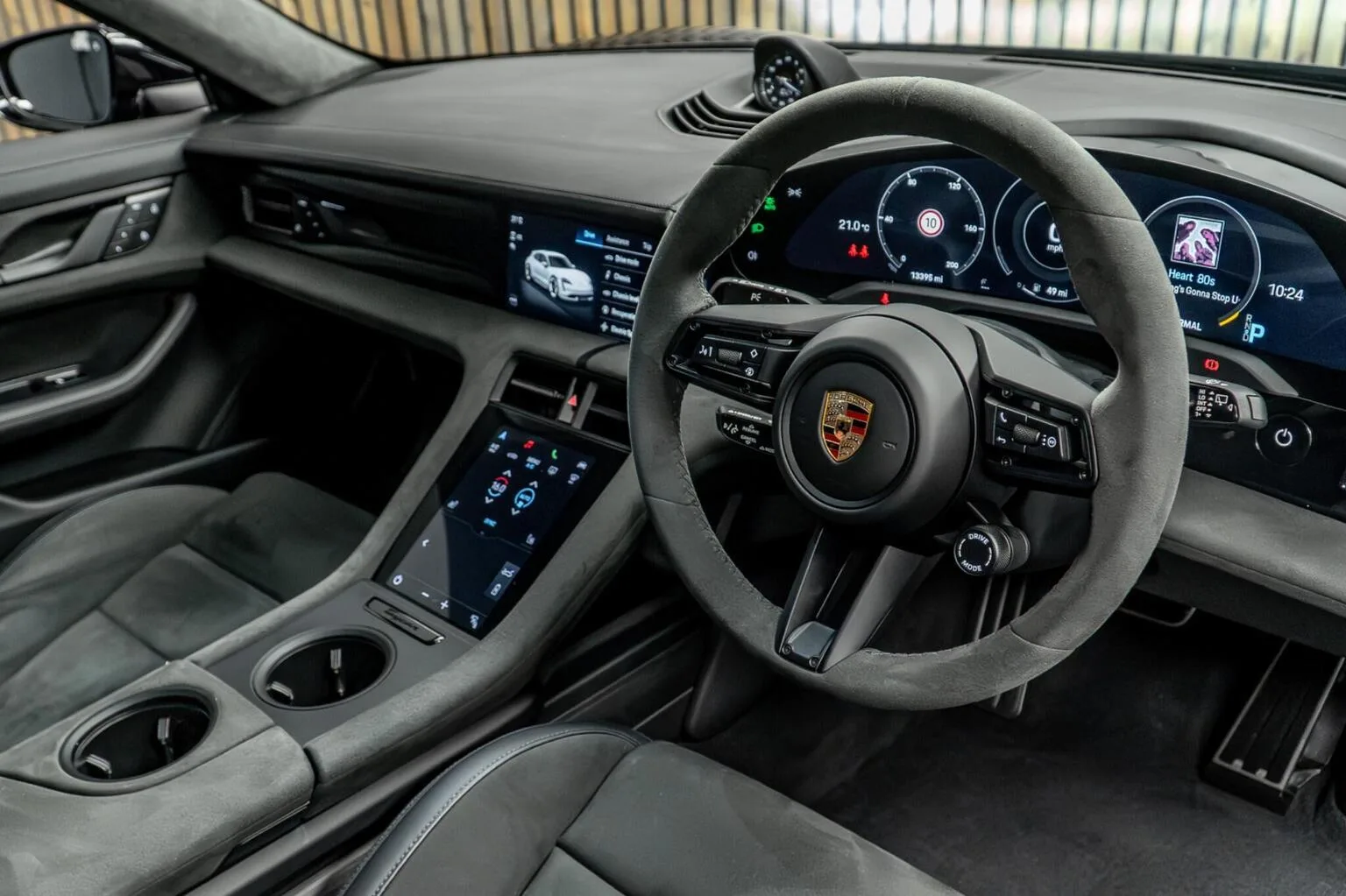 2023 Porsche Taycan GTS Sport Turismo, 22/30