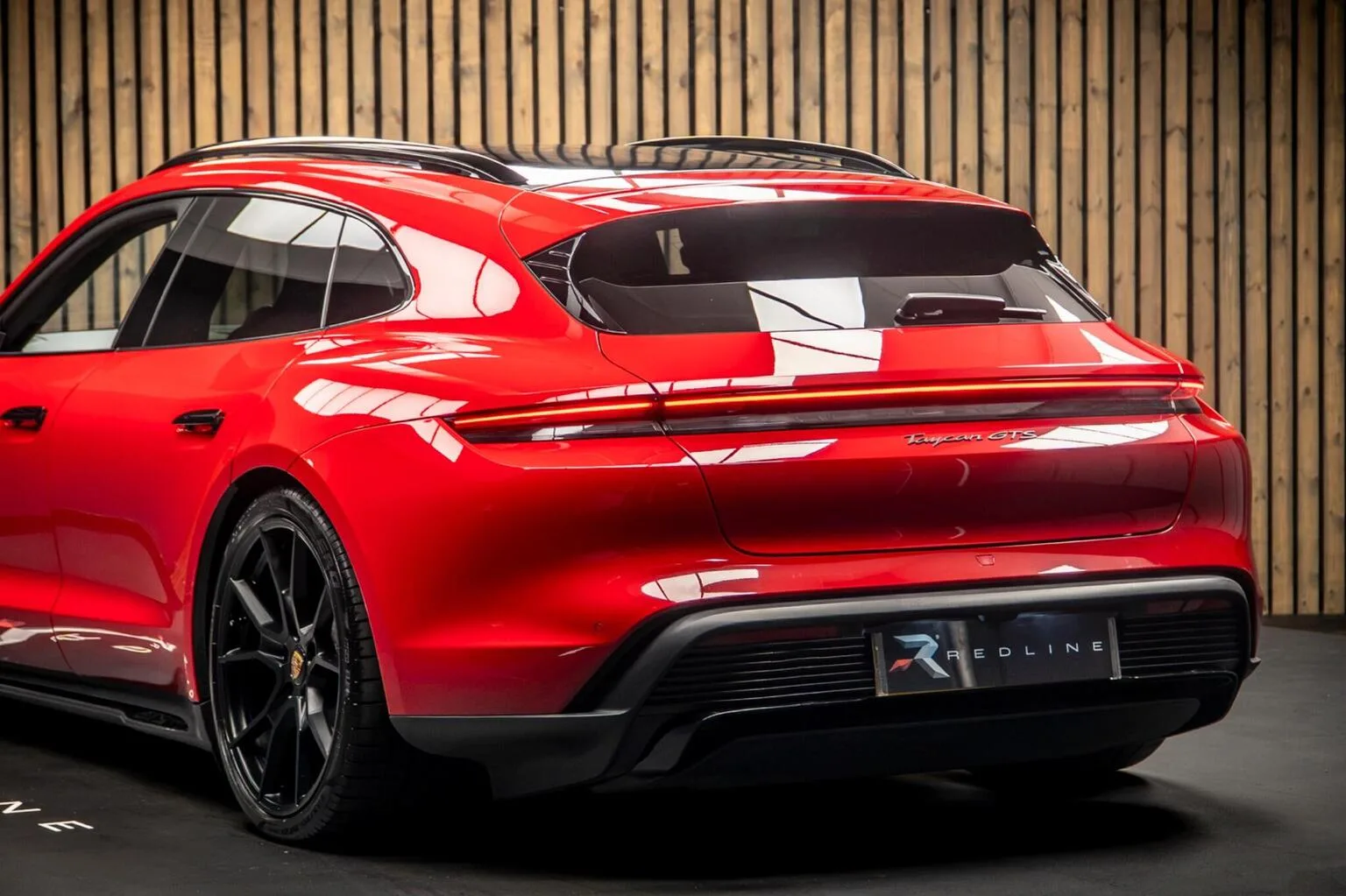 2023 Porsche Taycan GTS Sport Turismo, 19/30